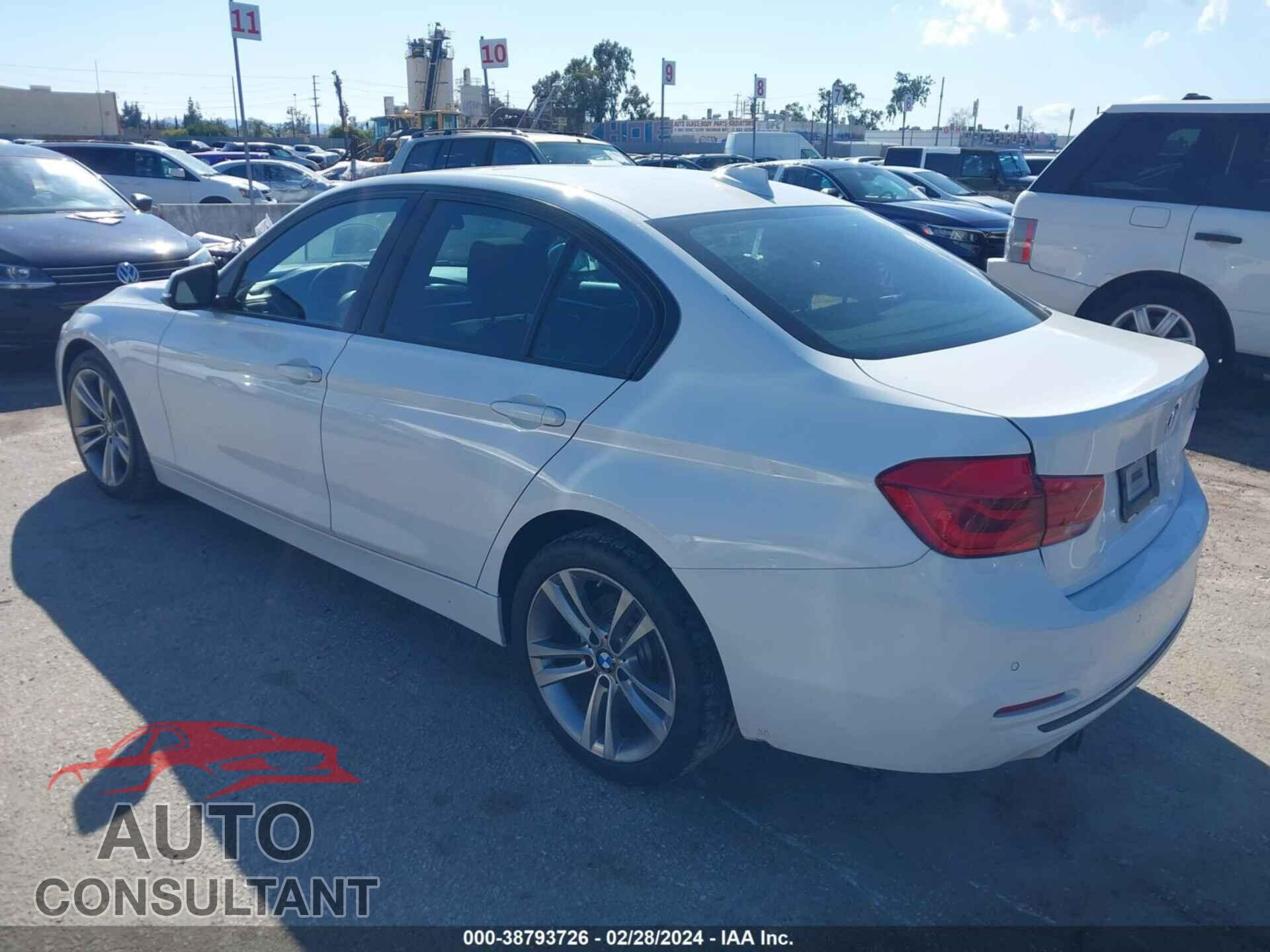 BMW 328I 2016 - WBA8E9G53GNU29802