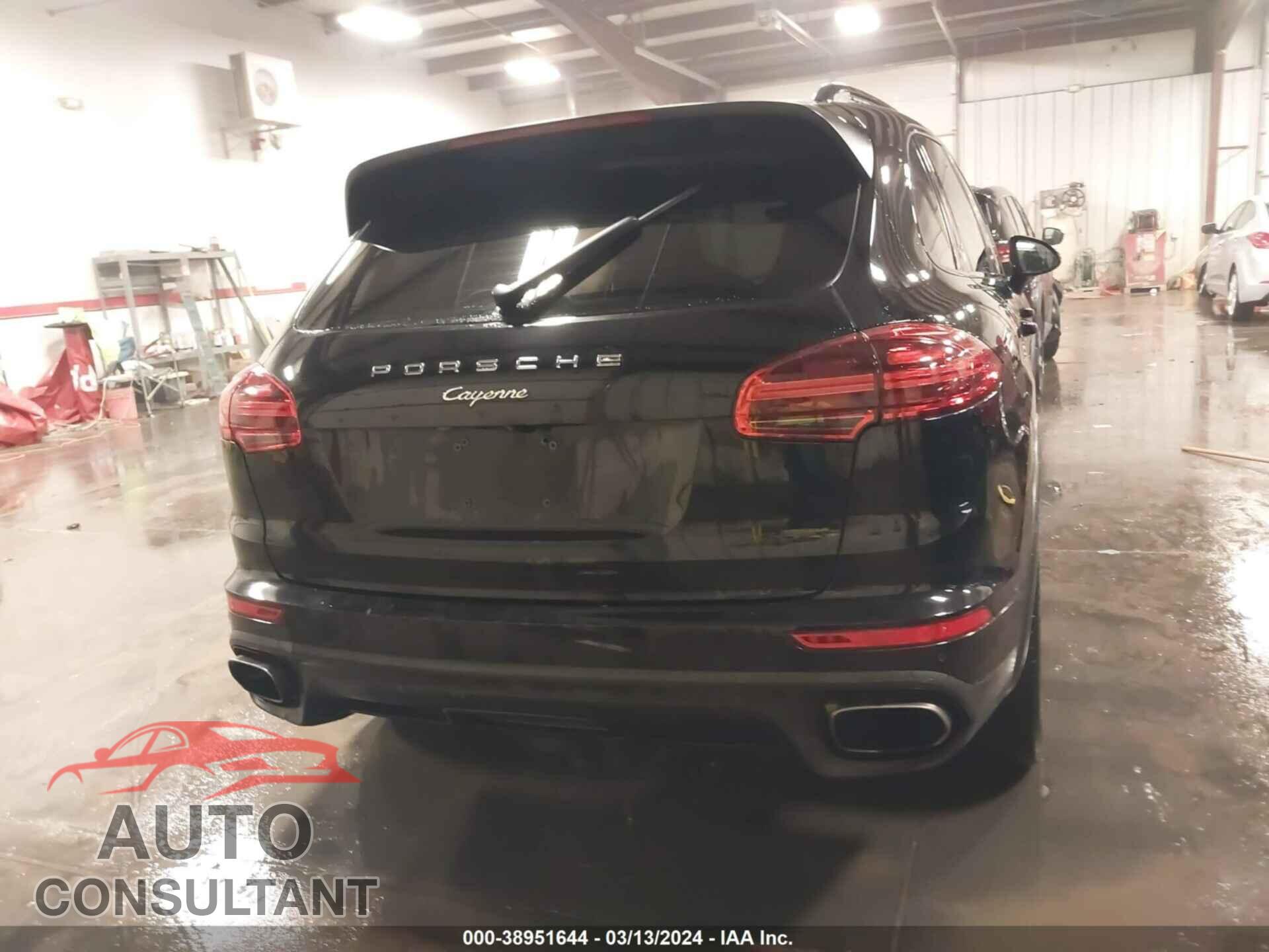 PORSCHE CAYENNE 2016 - WP1AA2A29GLA10708