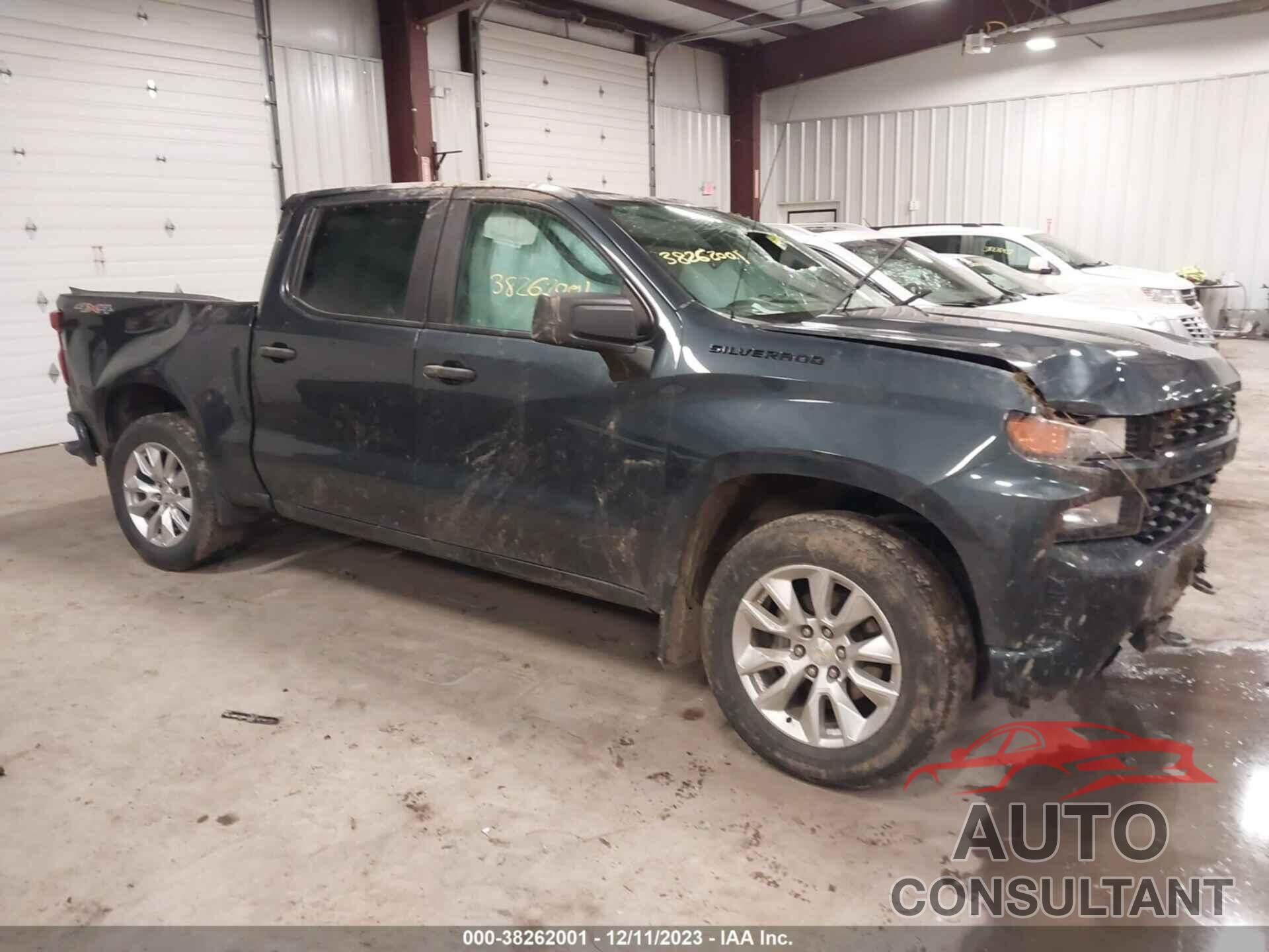 CHEVROLET SILVERADO 1500 2021 - 1GCPYBEK4MZ241963
