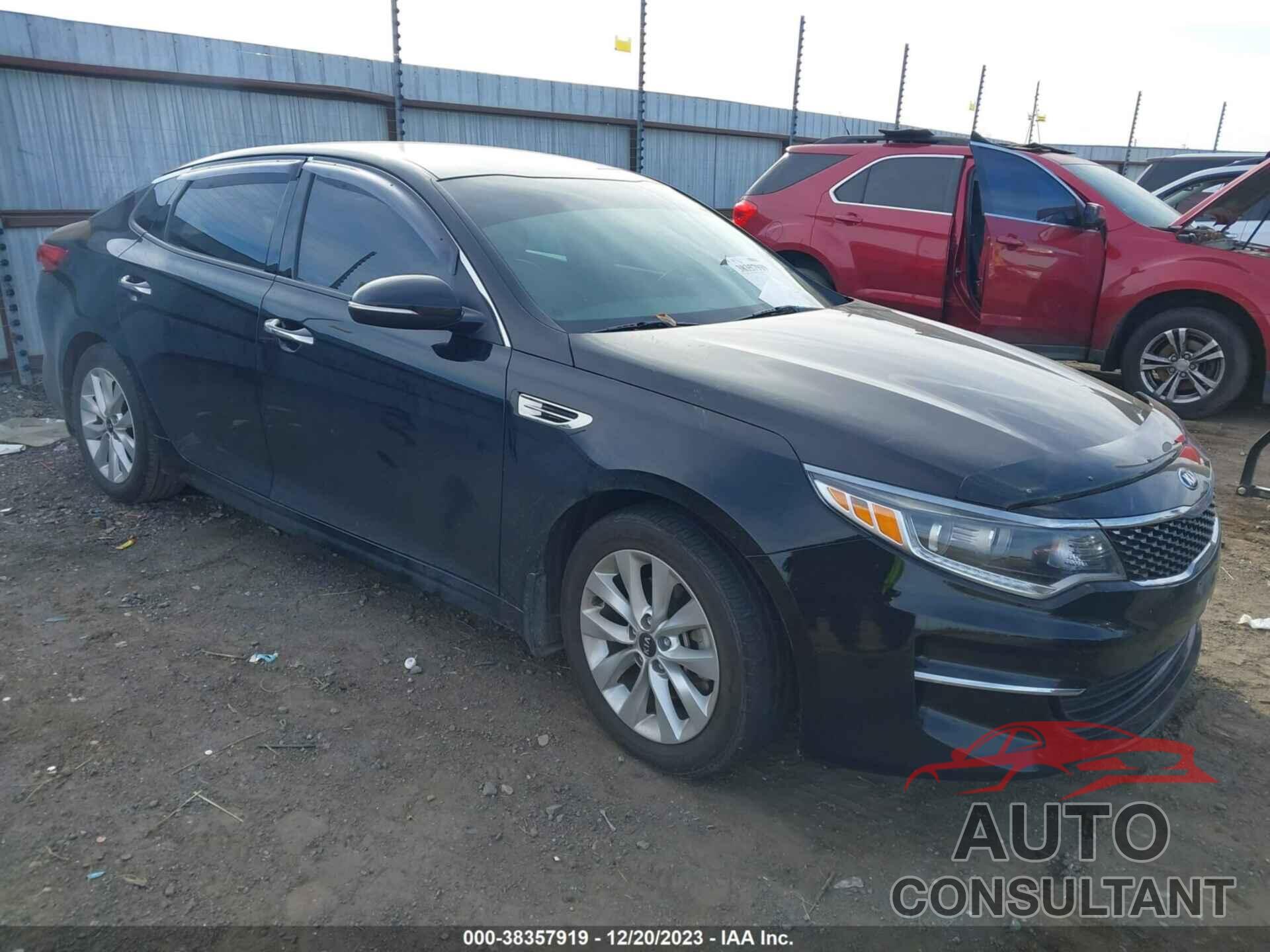 KIA OPTIMA 2018 - 5XXGU4L39JG189831