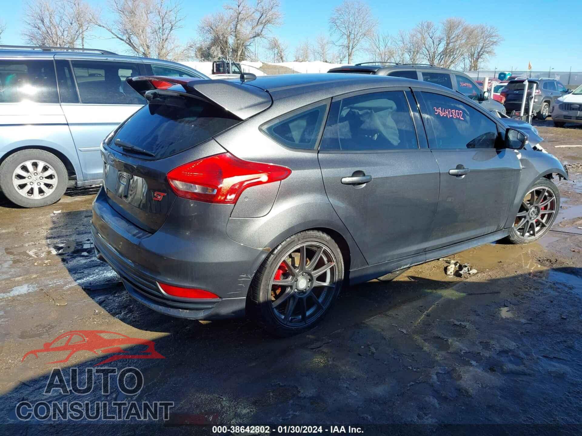 FORD FOCUS ST 2016 - 1FADP3L98GL262596