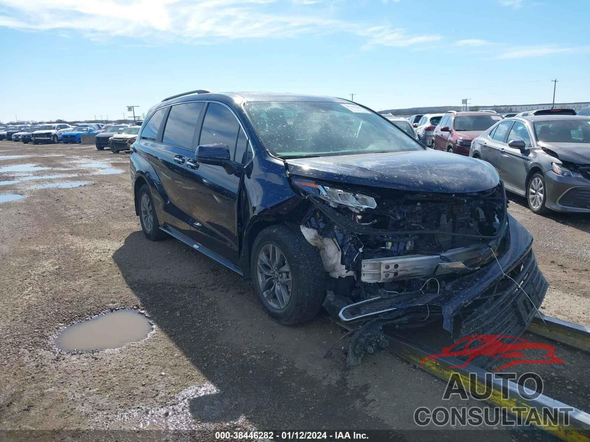 TOYOTA SIENNA 2022 - 5TDYRKEC2NS105568