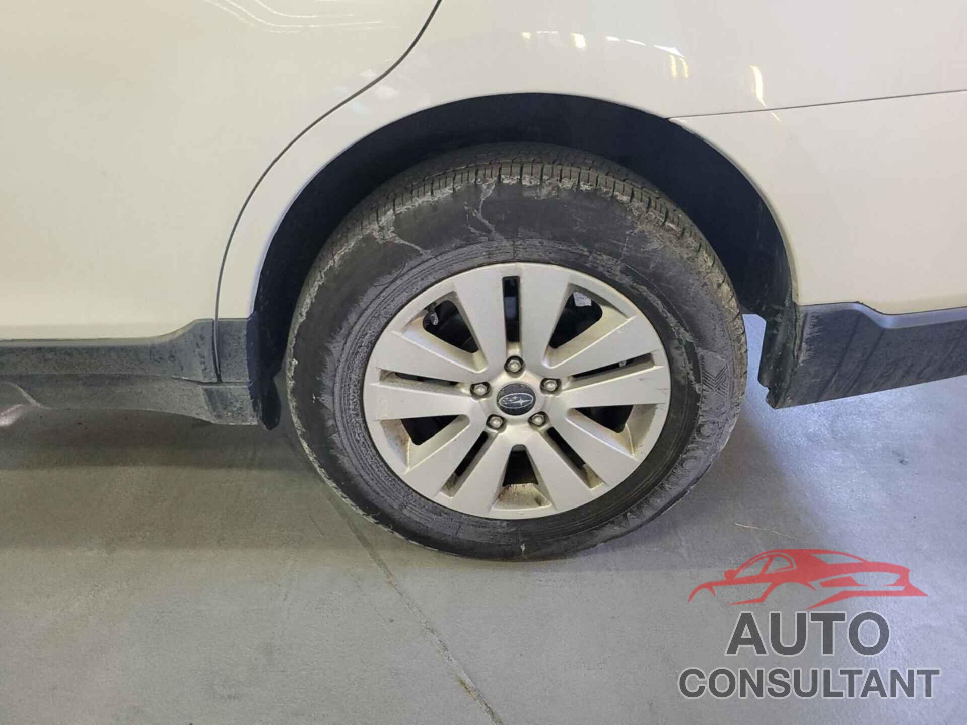 SUBARU OUTBACK 2018 - 4S4BSAFC9J3325588