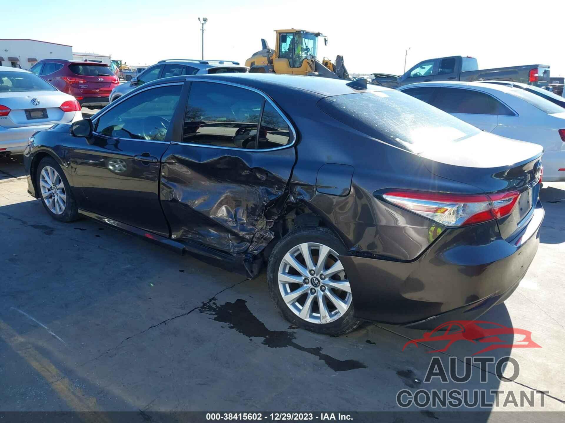 TOYOTA CAMRY 2019 - 4T1B11HK9KU204000