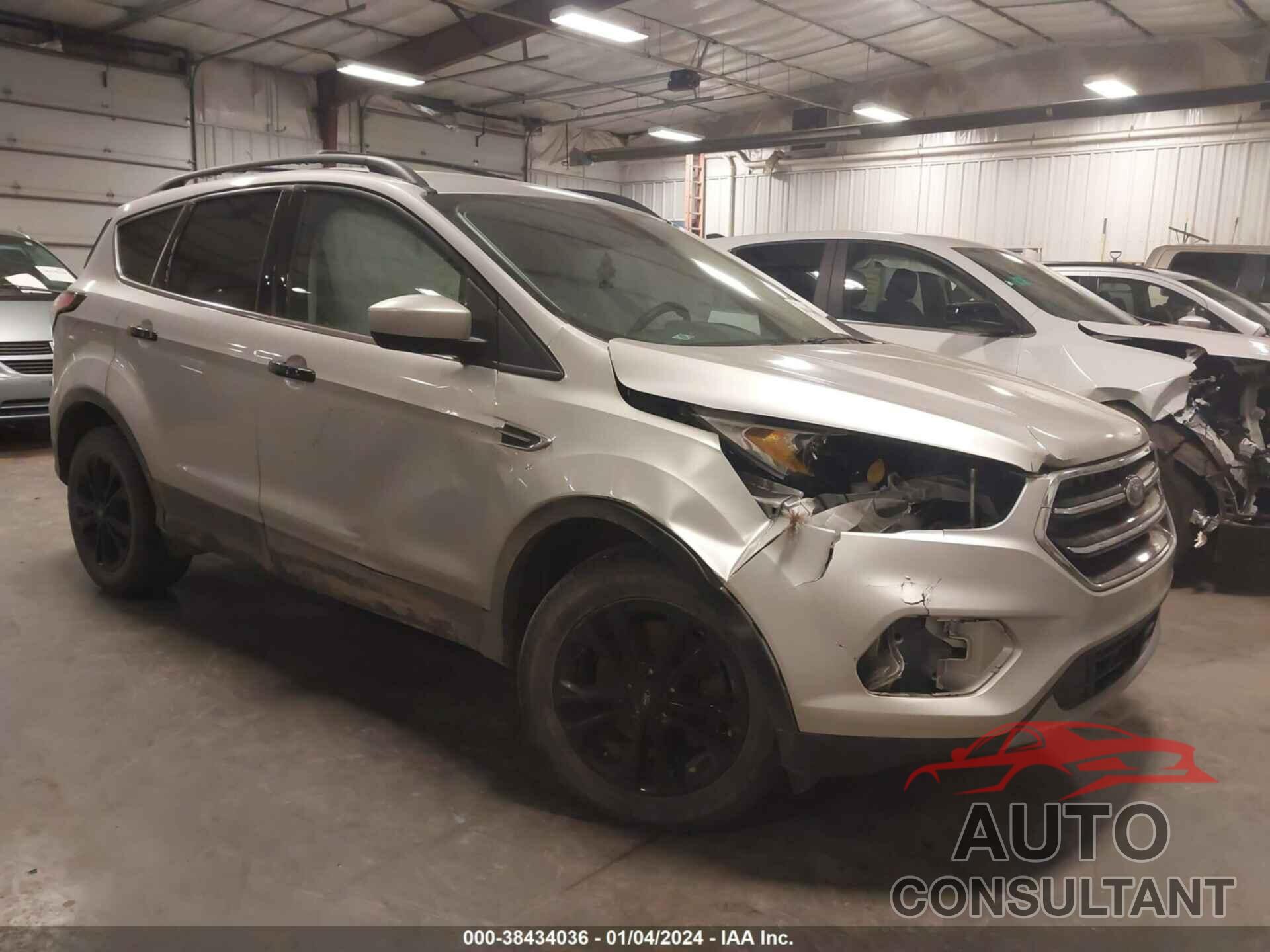 FORD ESCAPE 2018 - 1FMCU9GD5JUD16188