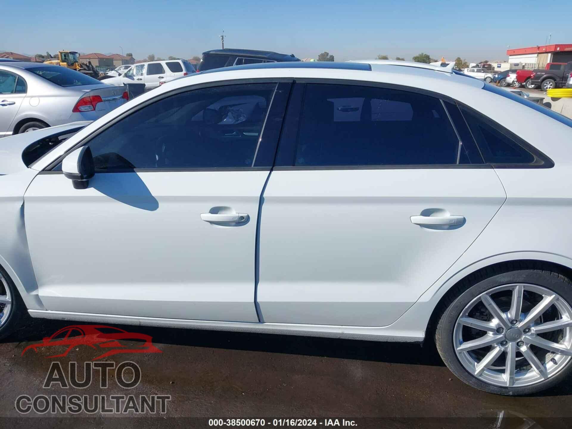AUDI A3 2016 - WAUA7GFF5G1096648