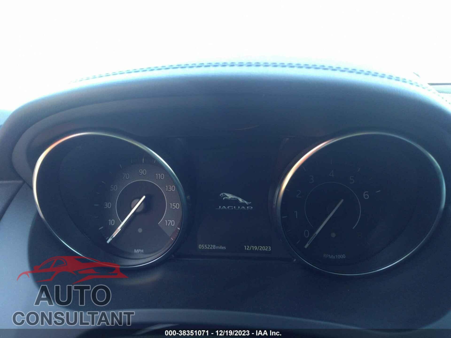 JAGUAR E-PACE 2018 - SADFJ2FX9J1Z31765