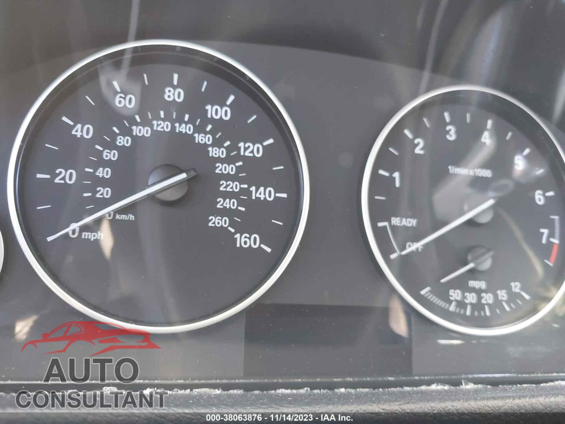 BMW 320 2017 - WBA8E1G56HNU12656