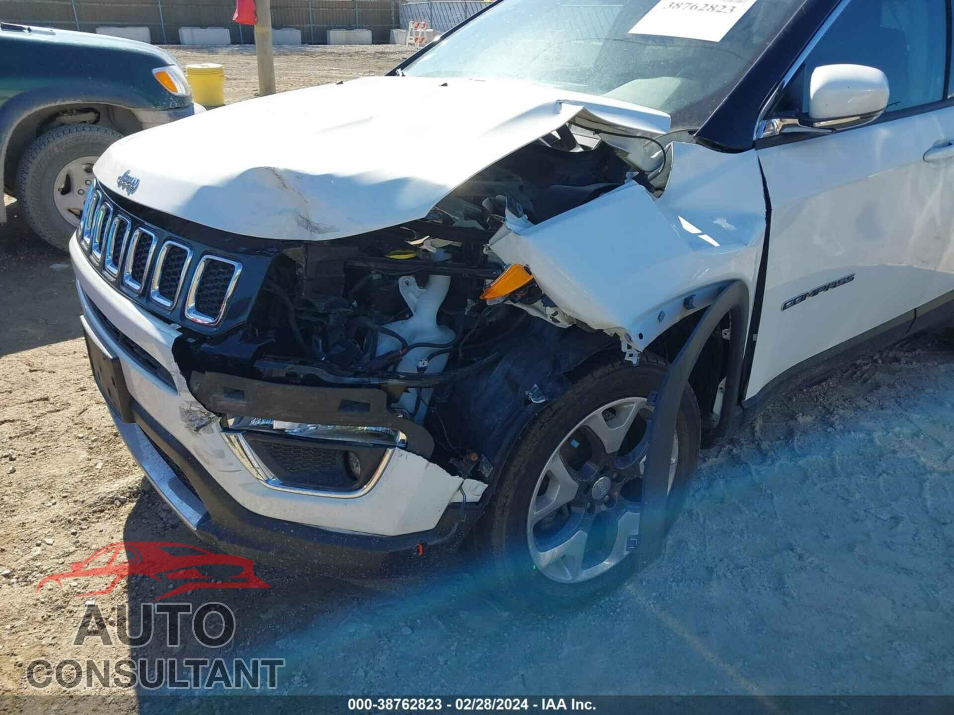 JEEP COMPASS 2018 - 3C4NJDCB9JT365921
