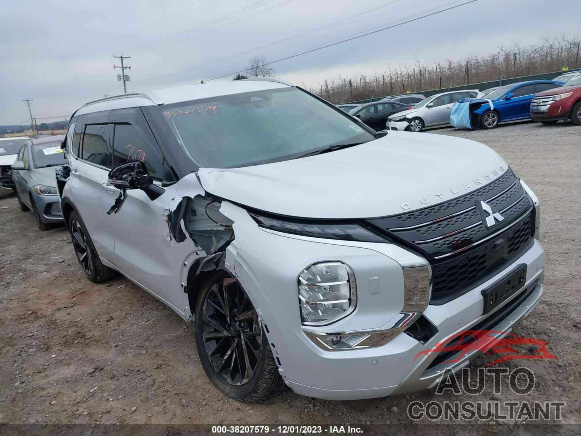 MITSUBISHI OUTLANDER 2023 - JA4J4VA81PZ020753