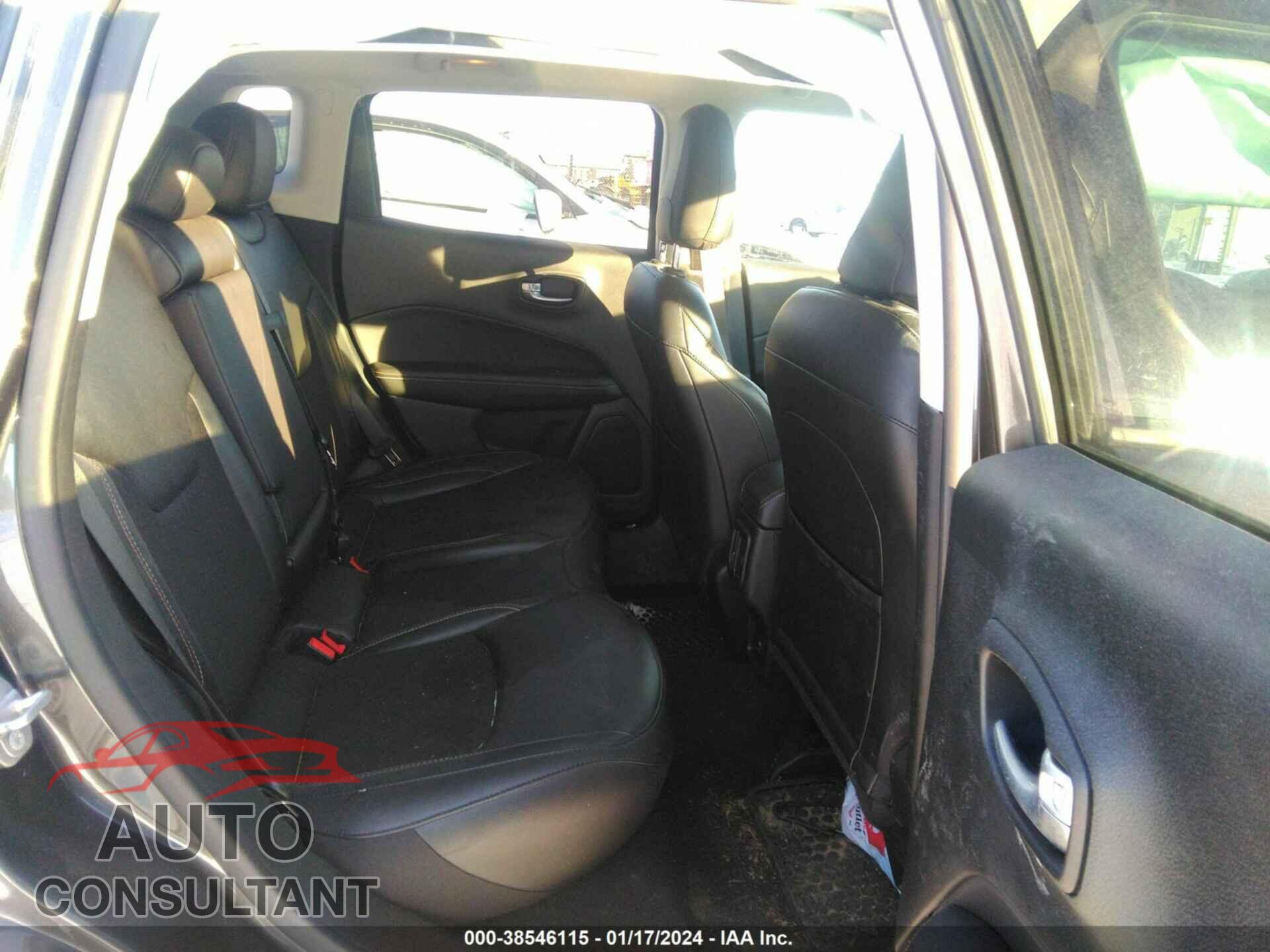 JEEP COMPASS 2020 - 3C4NJDBB9LT240583