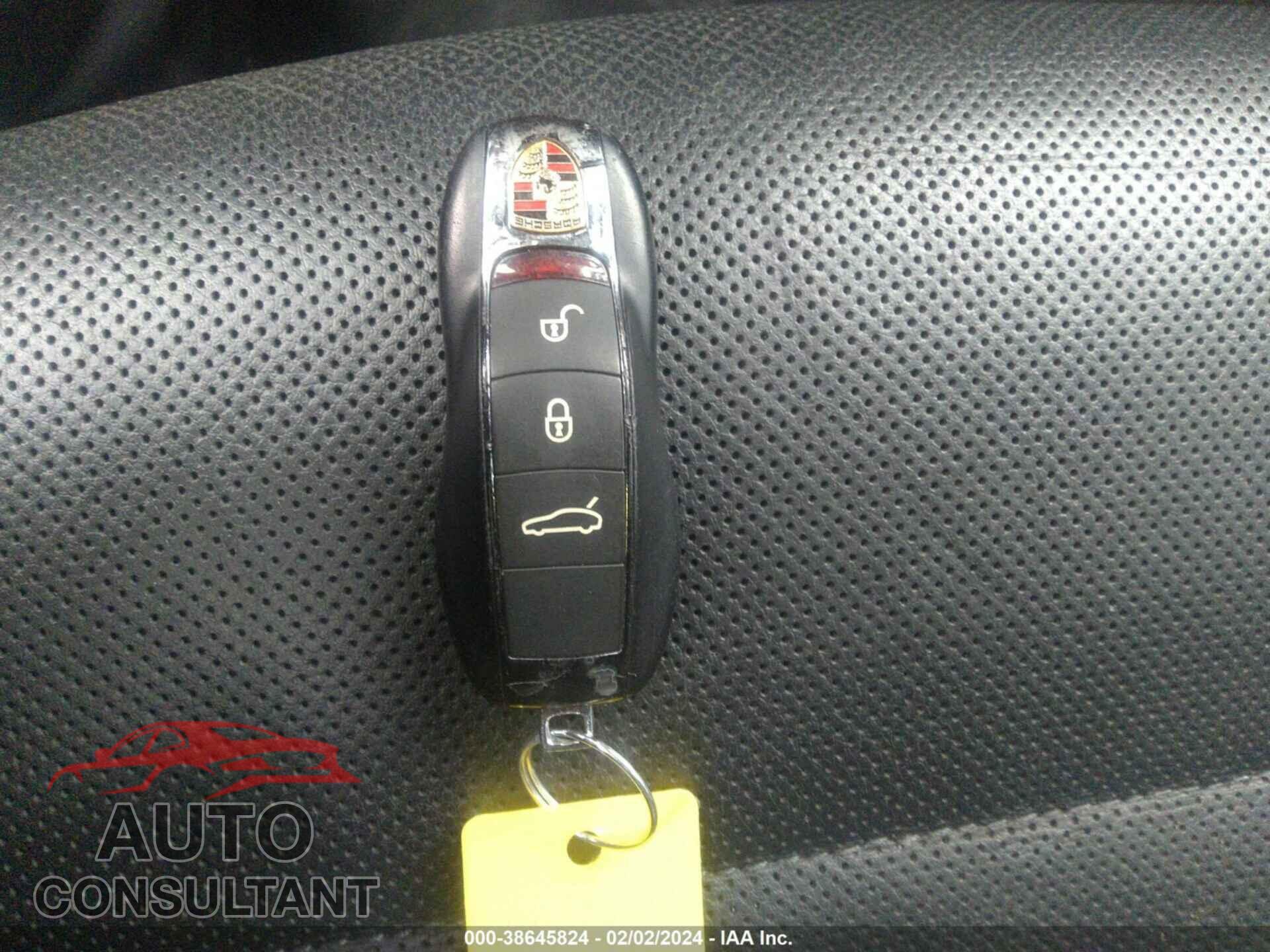 PORSCHE PANAMERA 2016 - WP0AA2A73GL000236