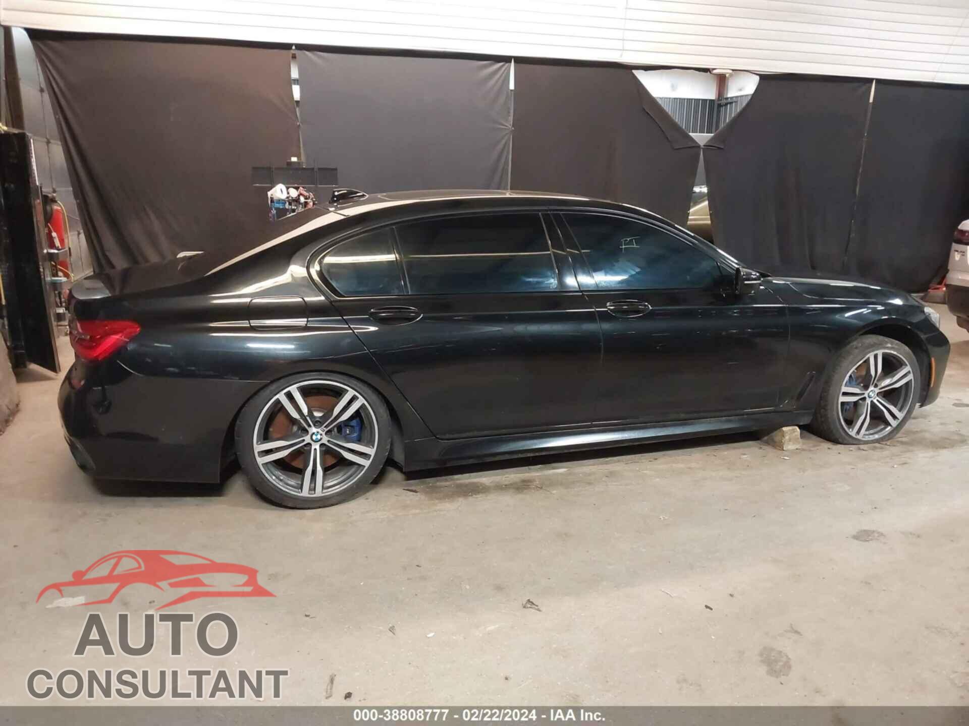 BMW 750I 2017 - WBA7F0C33HGM21729