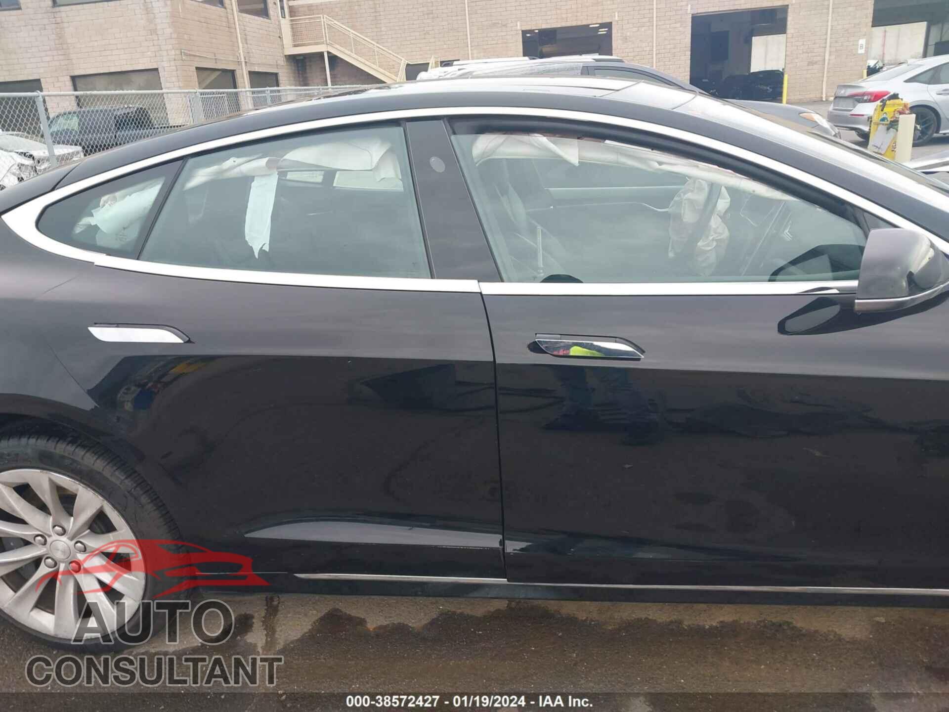 TESLA MODEL S 2017 - 5YJSA1E18HF200828