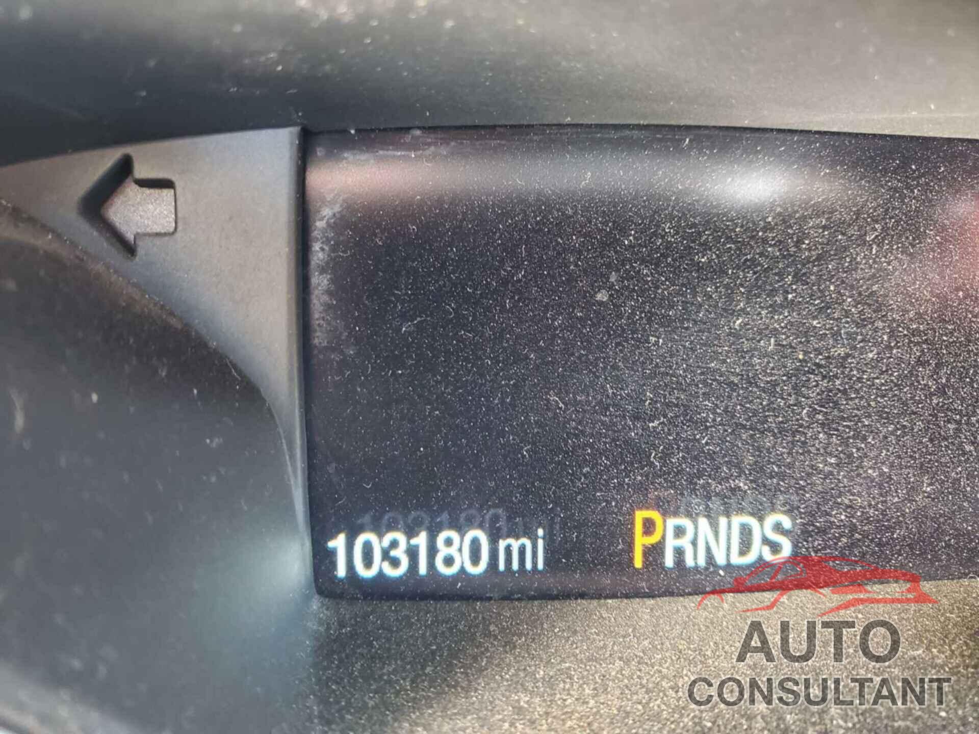 FORD ESCAPE 2017 - 1FMCU0GD0HUB30581