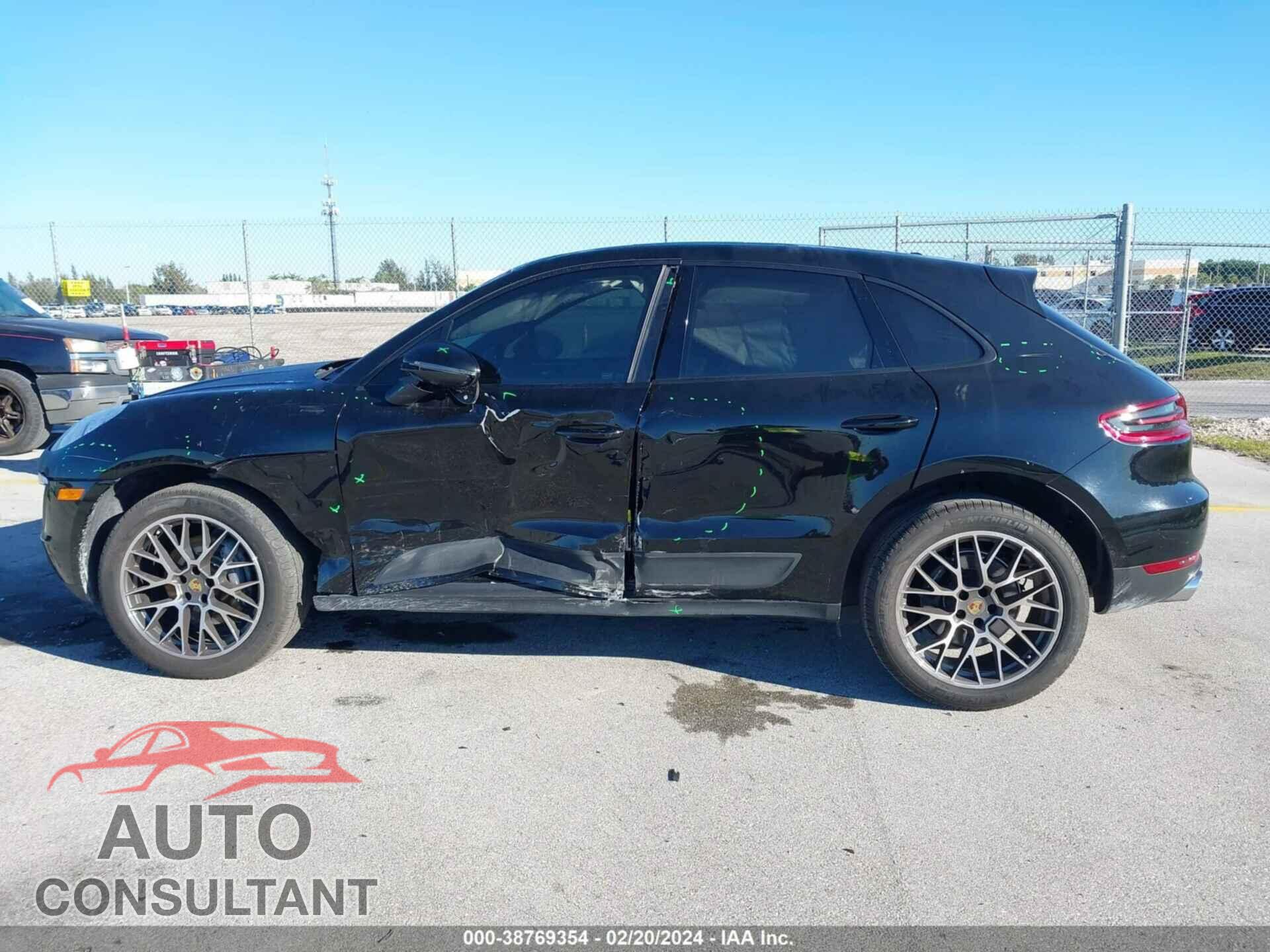 PORSCHE MACAN 2018 - WP1AA2A50JLB22430