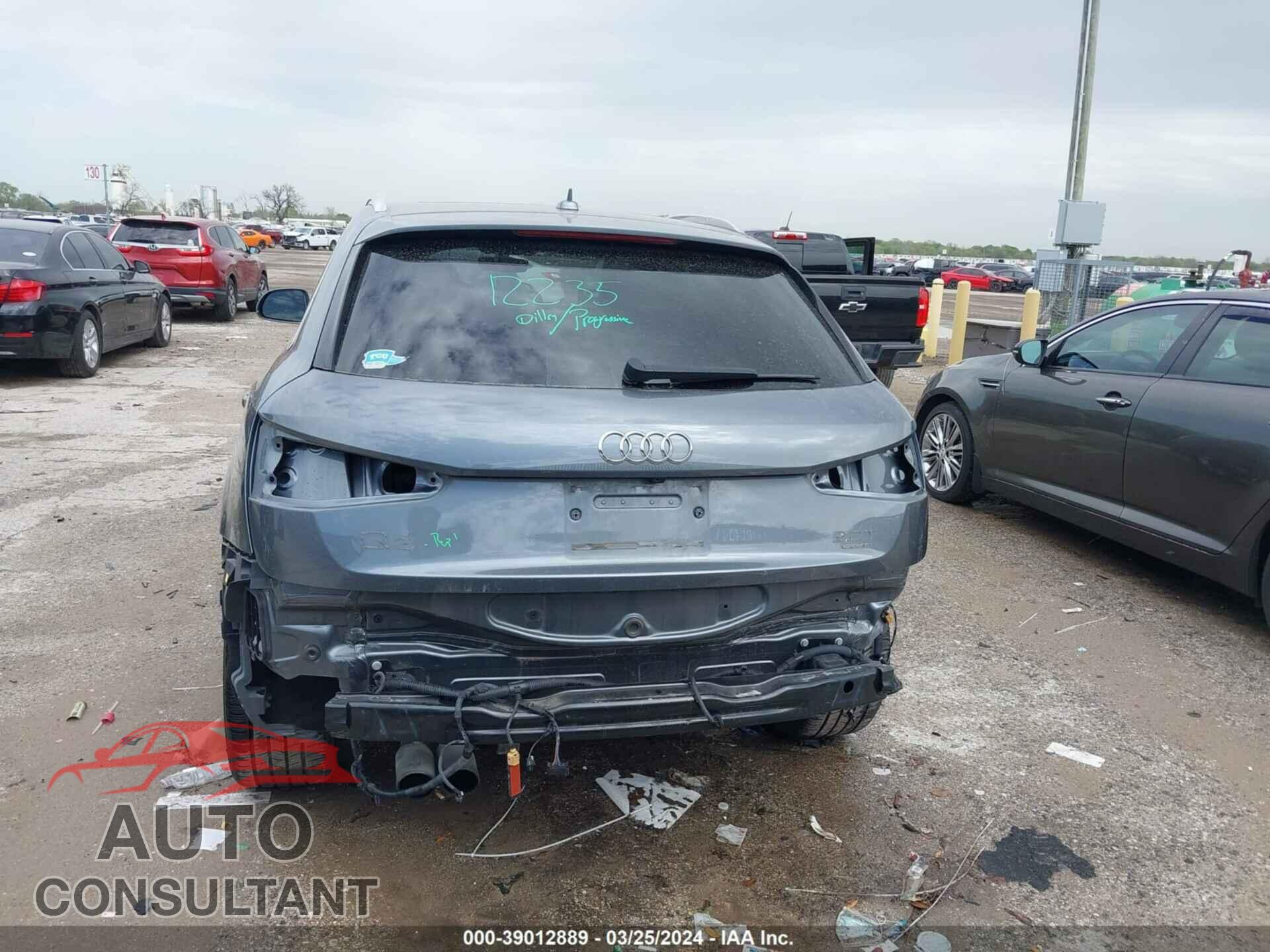 AUDI Q3 2017 - WA1GCCFS2HR013169
