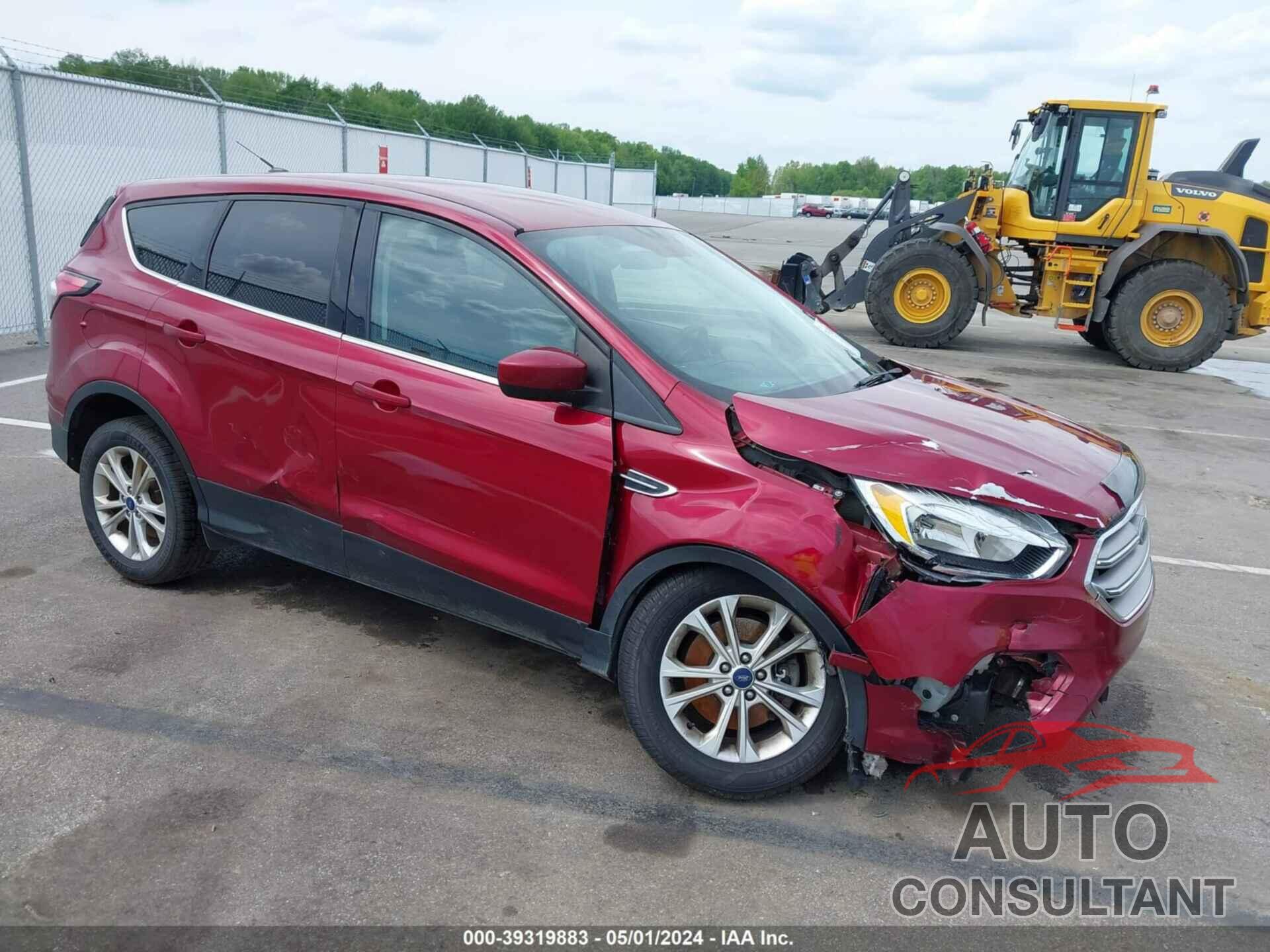 FORD ESCAPE 2017 - 1FMCU0G9XHUE30284