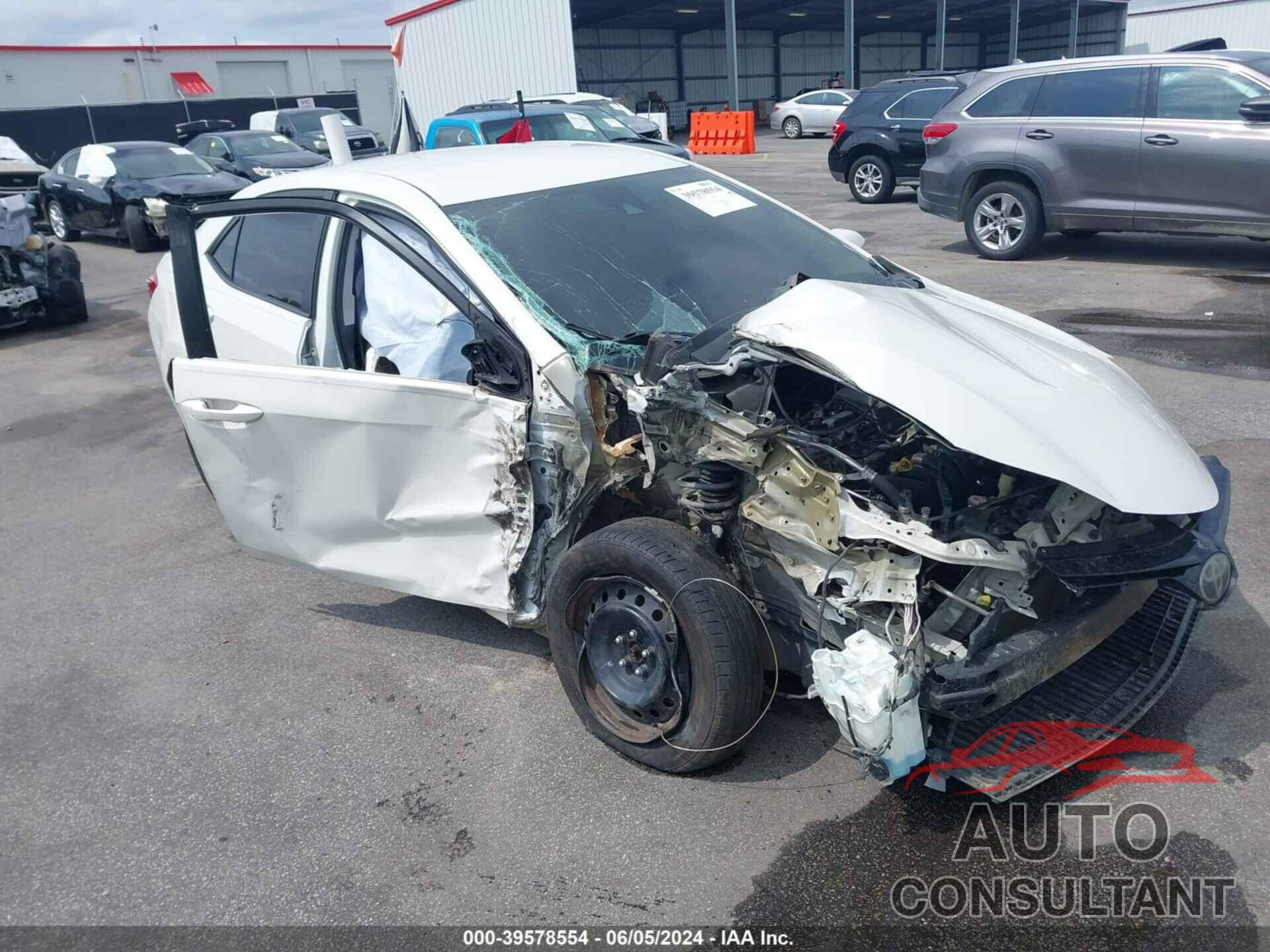 TOYOTA COROLLA 2018 - 5YFBURHE3JP854831