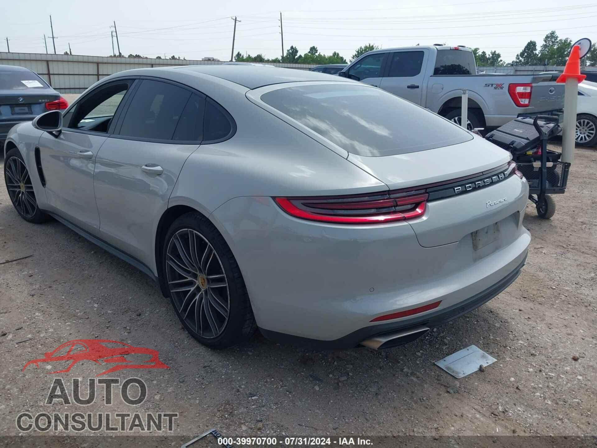 PORSCHE PANAMERA 2017 - WP0AA2A71HL100806