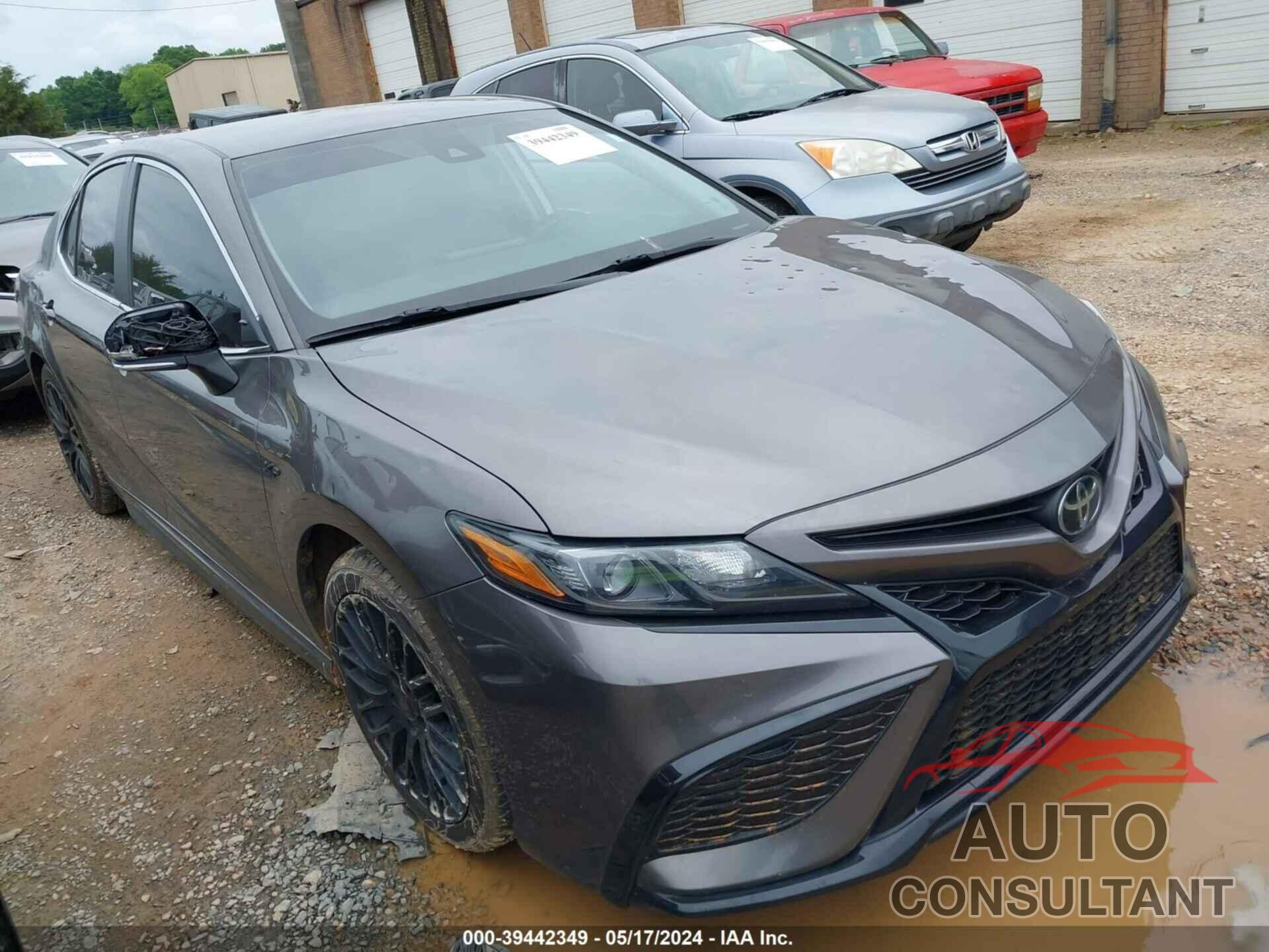 TOYOTA CAMRY 2022 - 4T1G11AK2NU038794