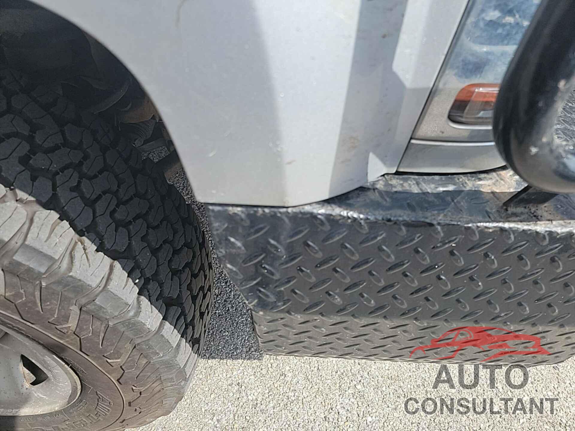 CHEVROLET SILVERADO 1500 LD 2019 - 2GCVKNEC9K1171062