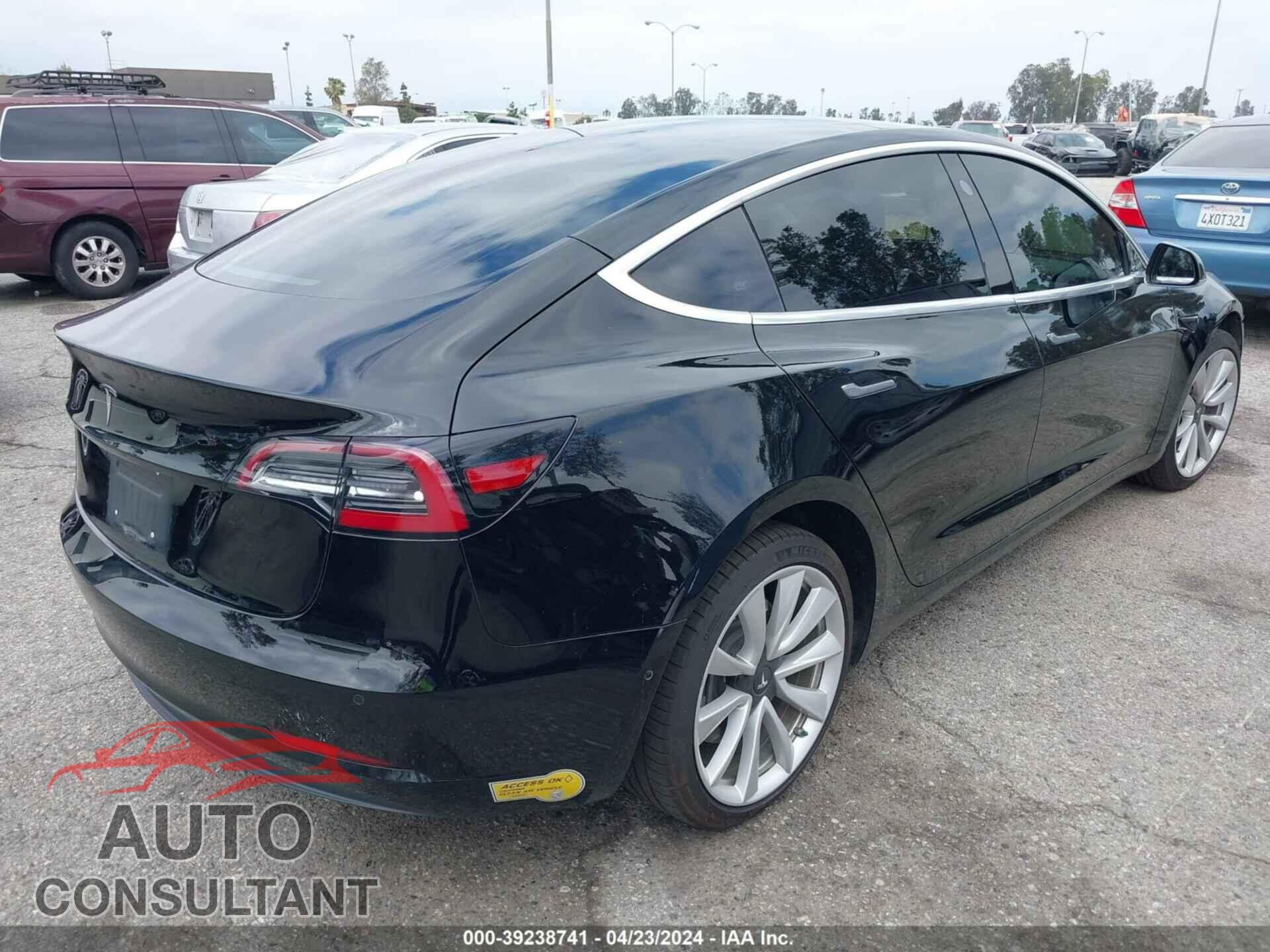 TESLA MODEL 3 2018 - 5YJ3E1EB8JF086644