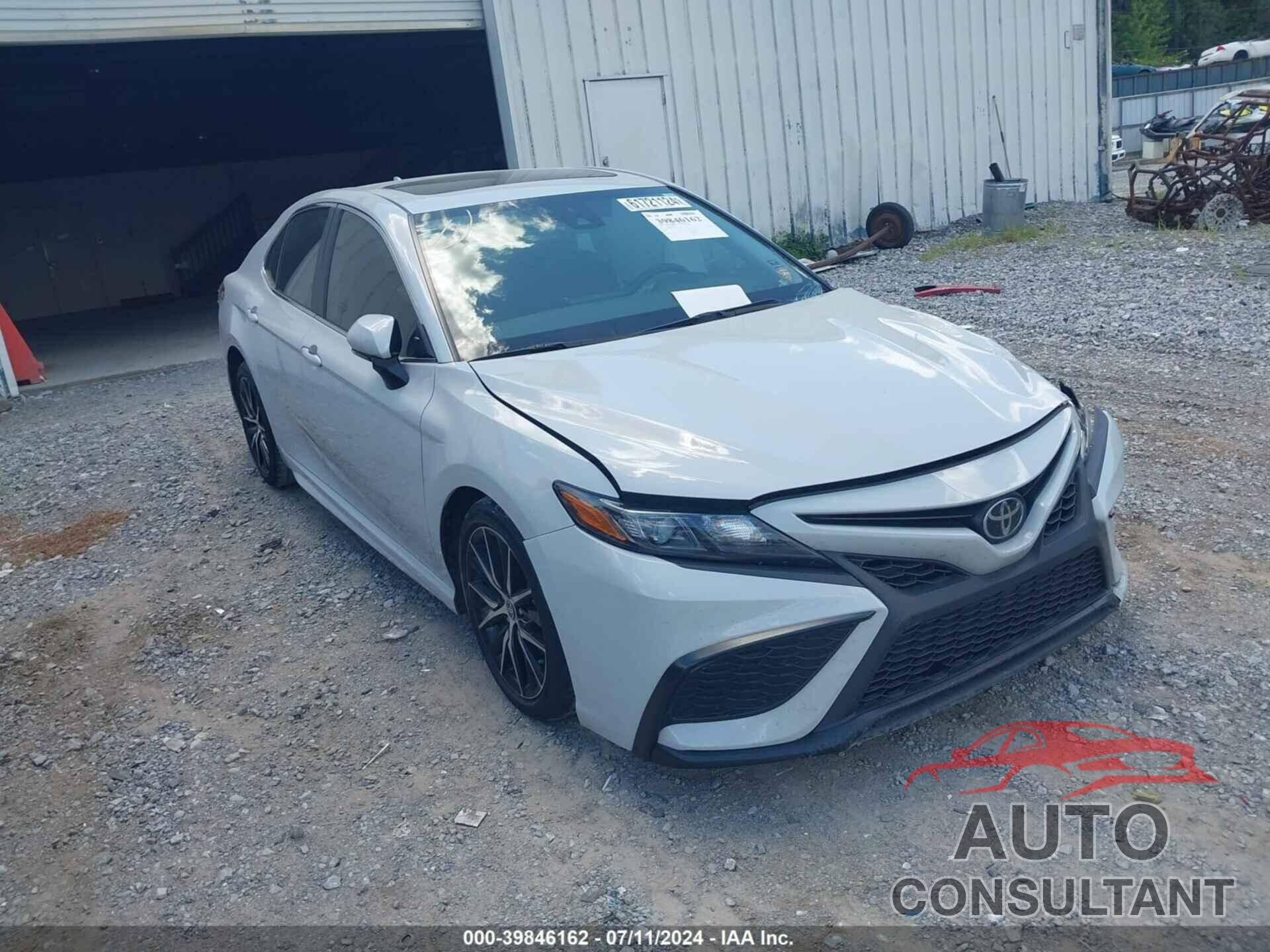 TOYOTA CAMRY 2022 - 4T1T11AK4NU057975