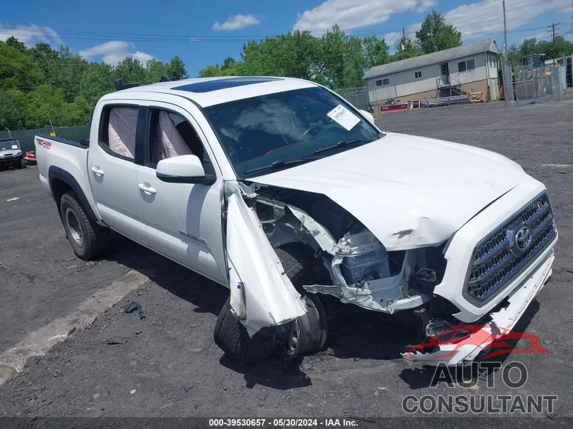 TOYOTA TACOMA 2016 - 5TFCZ5AN6GX041597