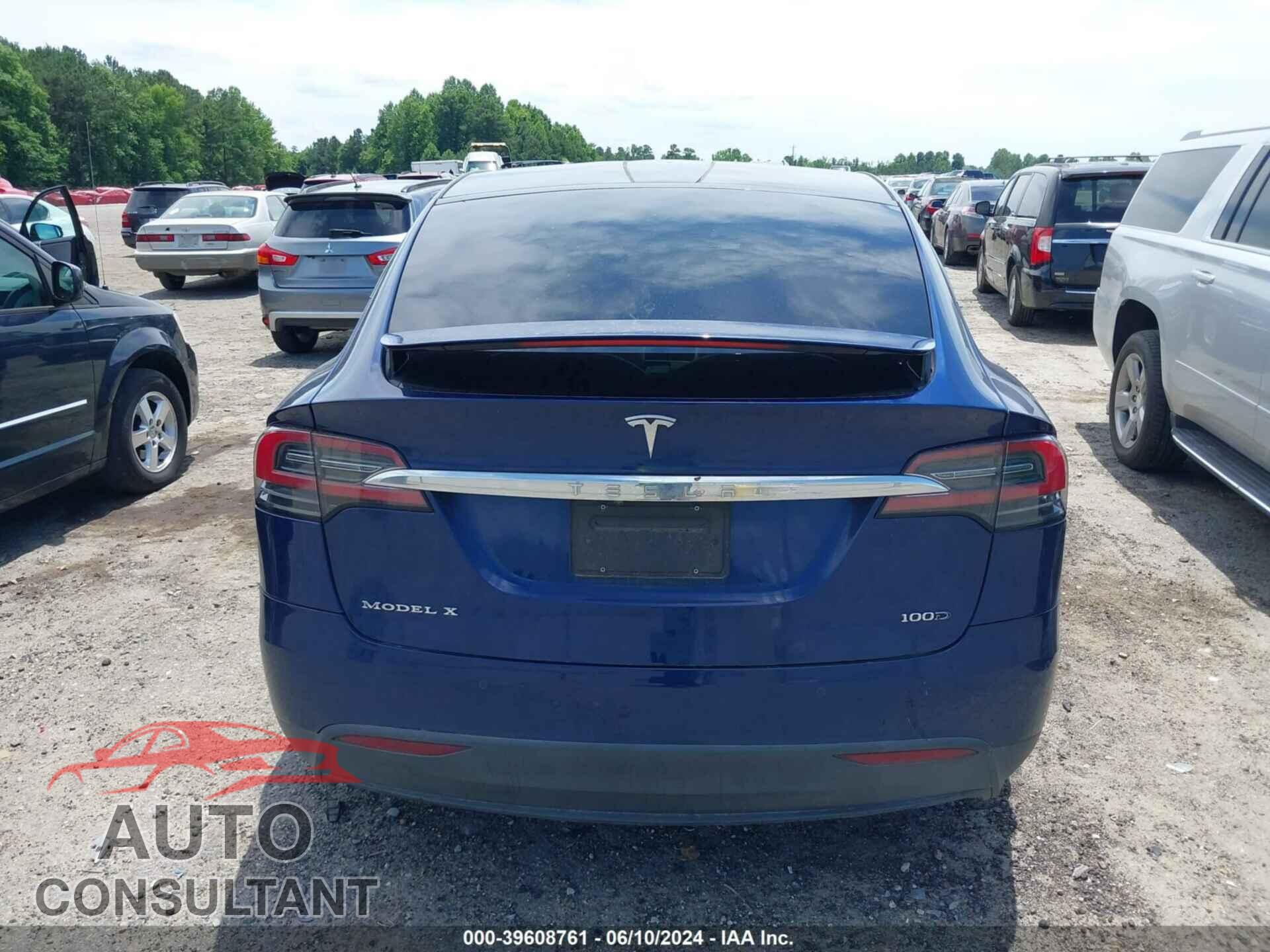 TESLA MODEL X 2018 - 5YJXCBE21JF139407