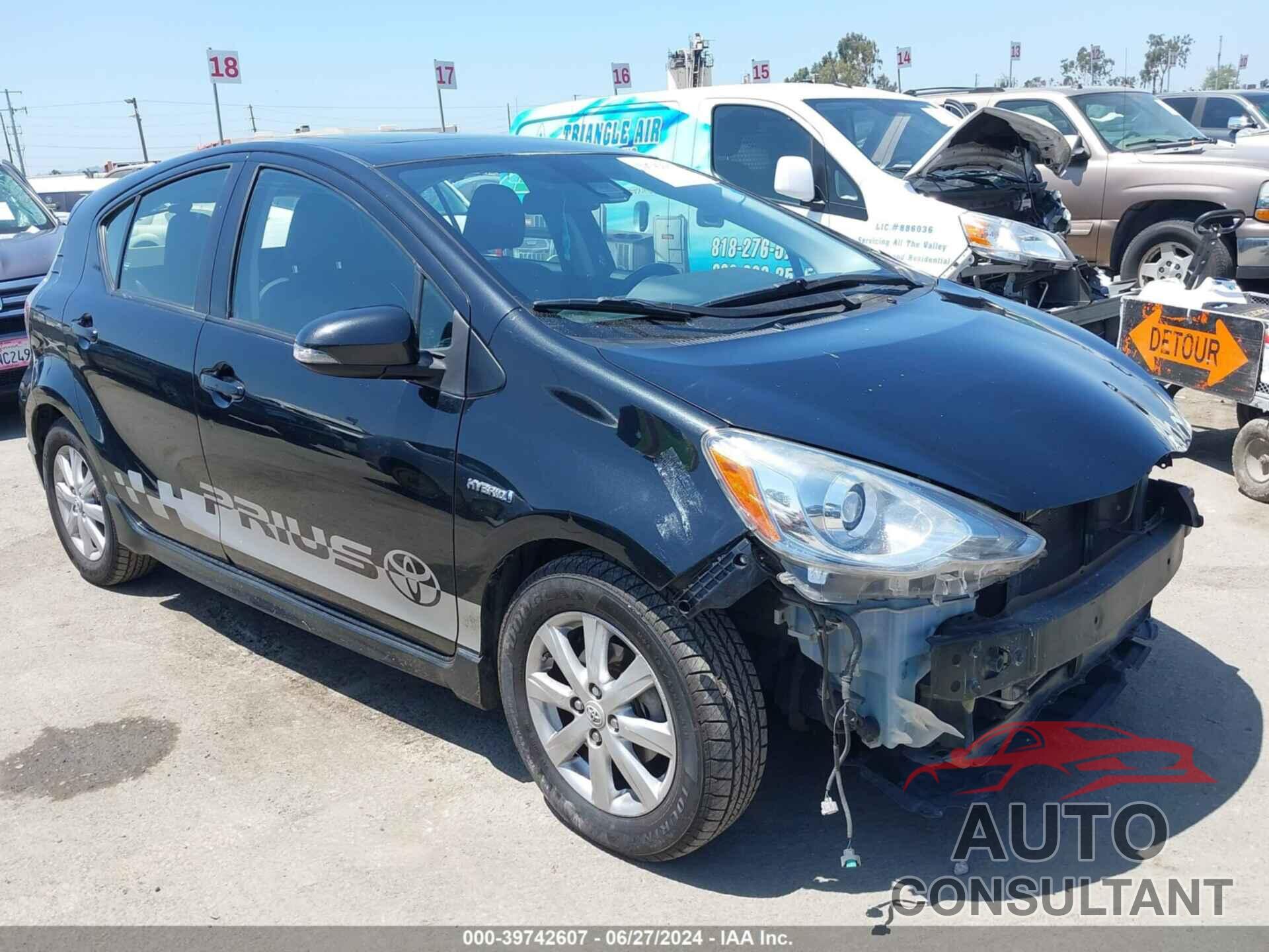 TOYOTA PRIUS C 2017 - JTDKDTB38H1592436