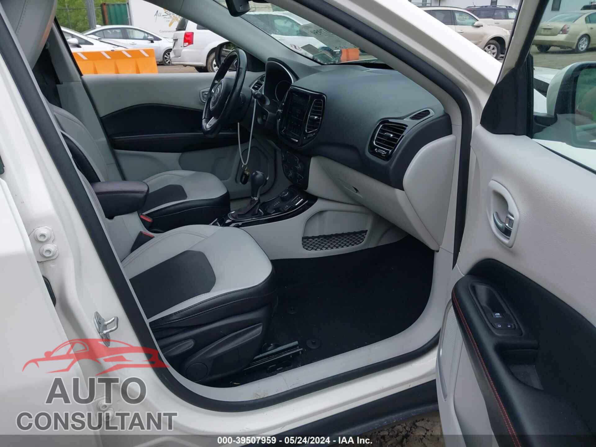 JEEP COMPASS 2020 - 3C4NJDCB8LT127285