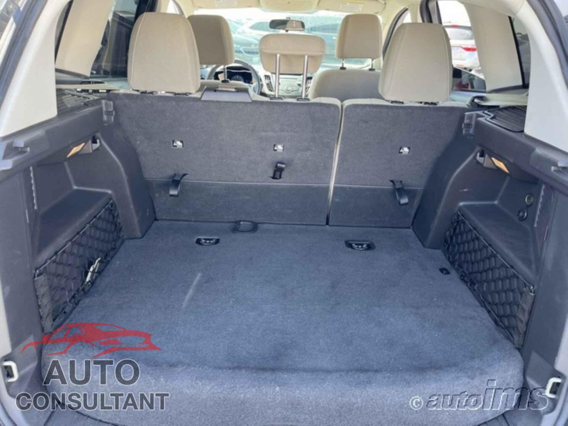FORD C-MAX 2017 - 1FADP5AUXHL111800