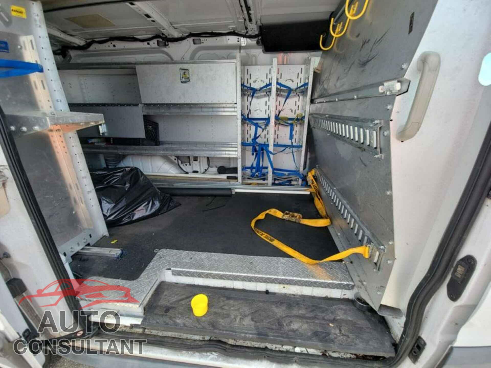 FORD TRANSIT-250 2016 - 1FTYR1YM5GKA86166