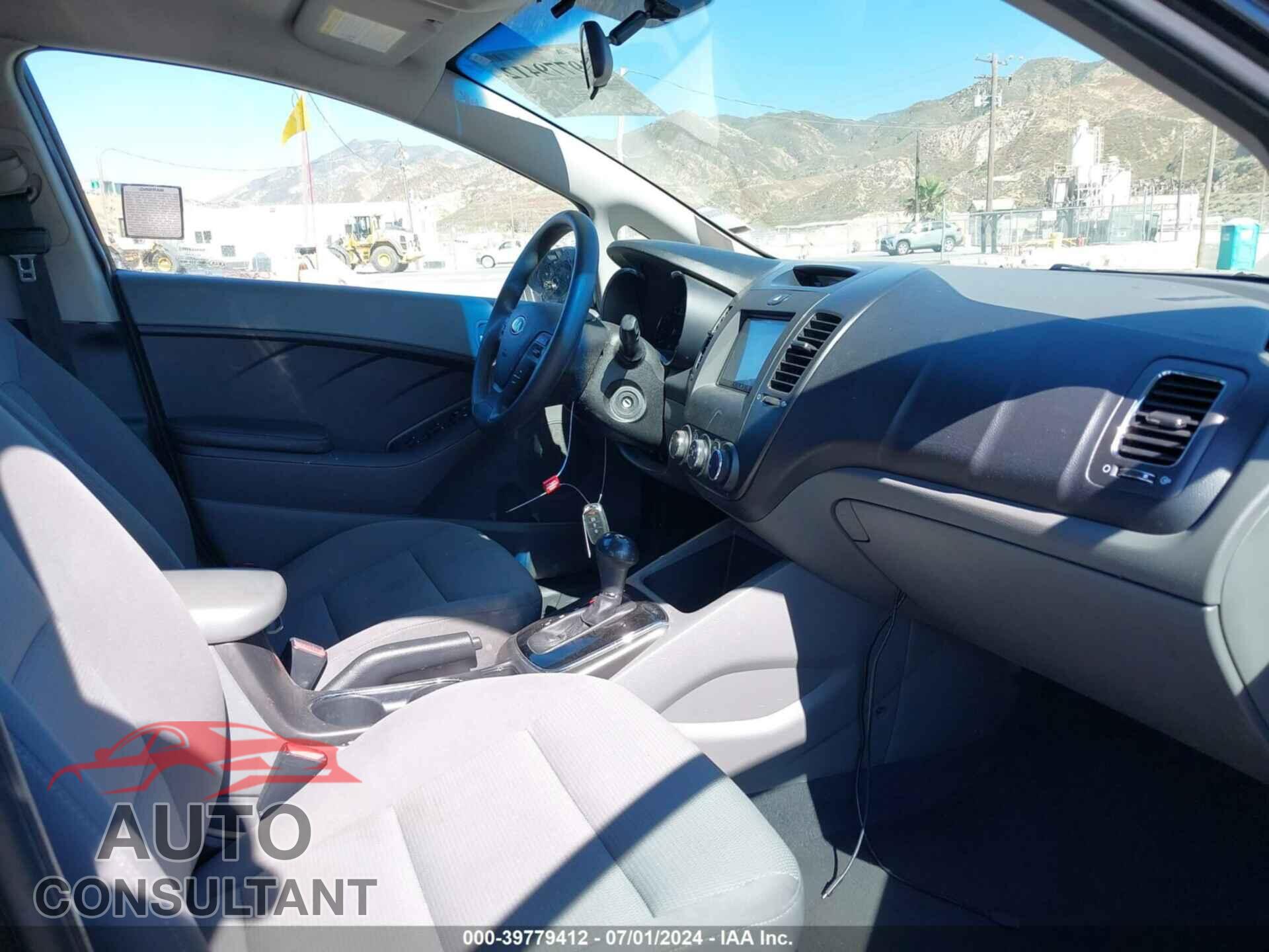KIA FORTE 2017 - 3KPFK4A73HE030412