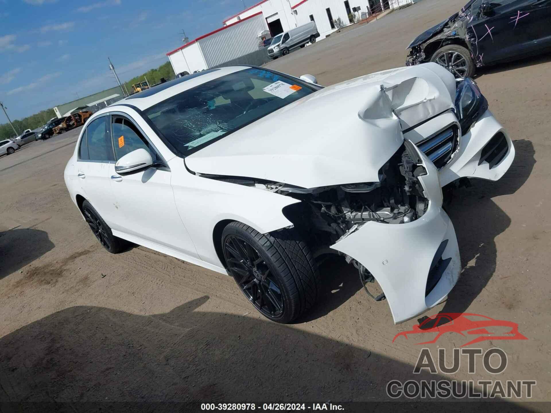 MERCEDES-BENZ E 2018 - WDDZF6GB2JA477563