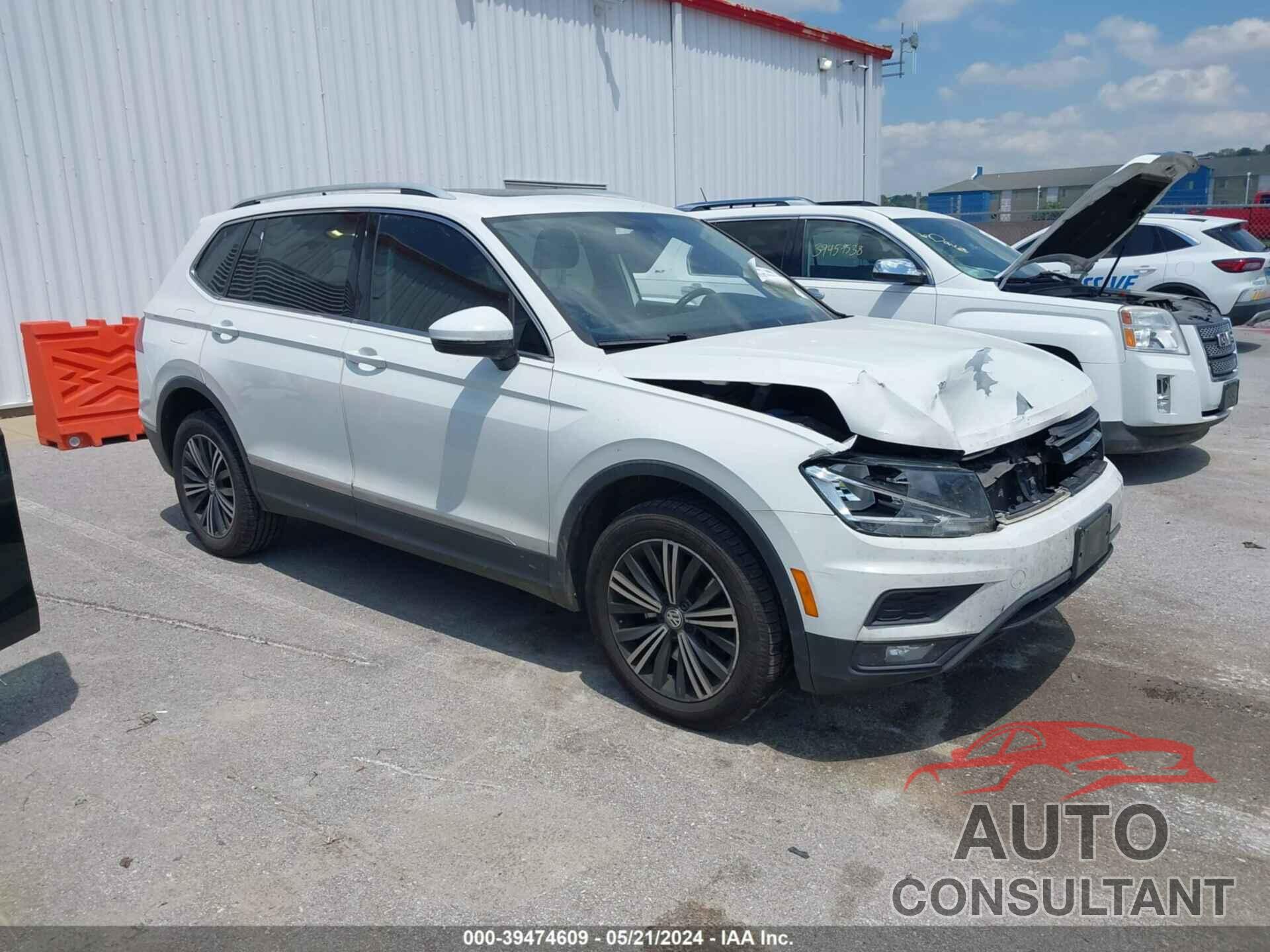 VOLKSWAGEN TIGUAN 2018 - 3VV3B7AX3JM017953