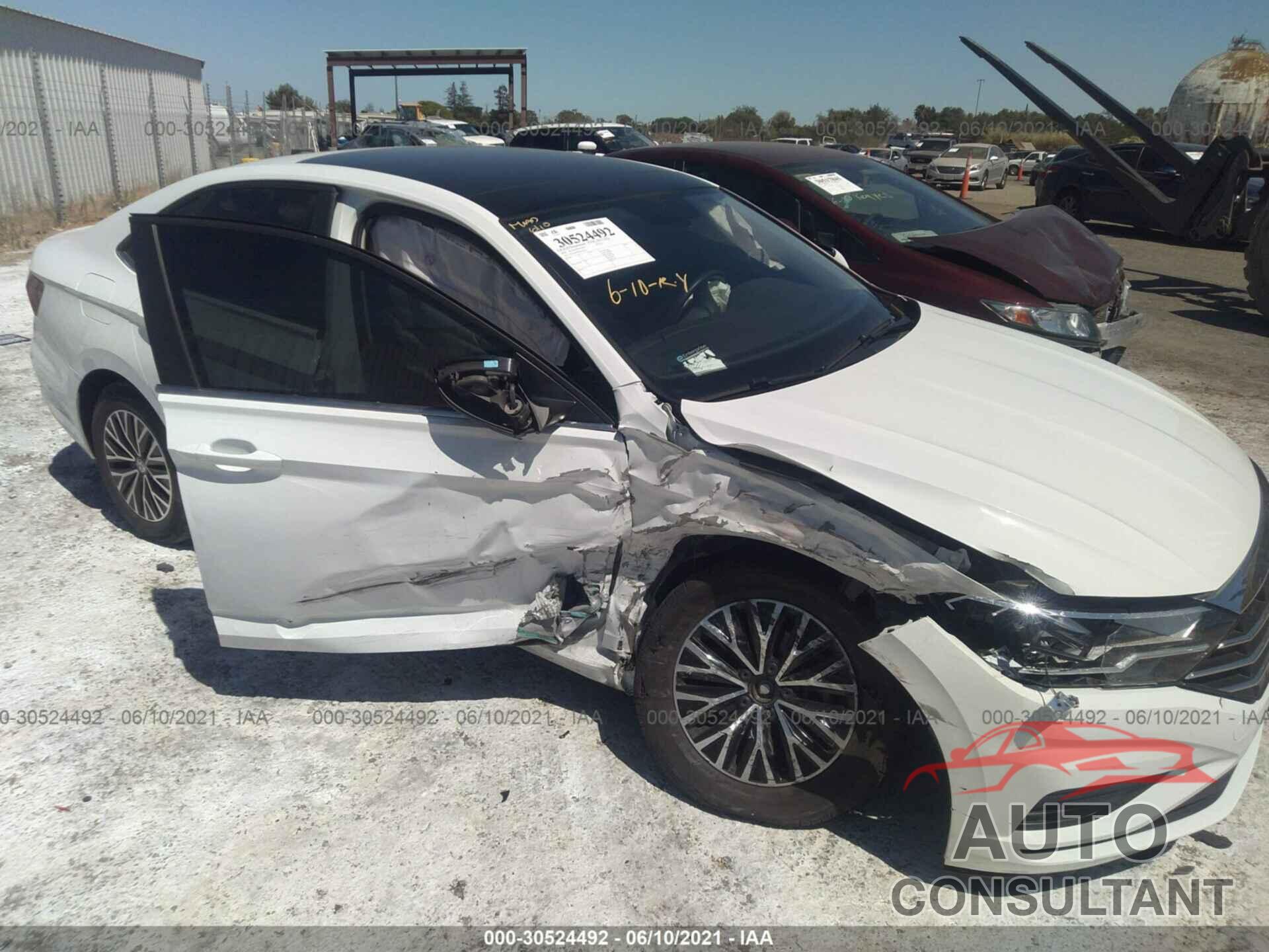 VOLKSWAGEN JETTA 2019 - 3VWCB7BU9KM141050
