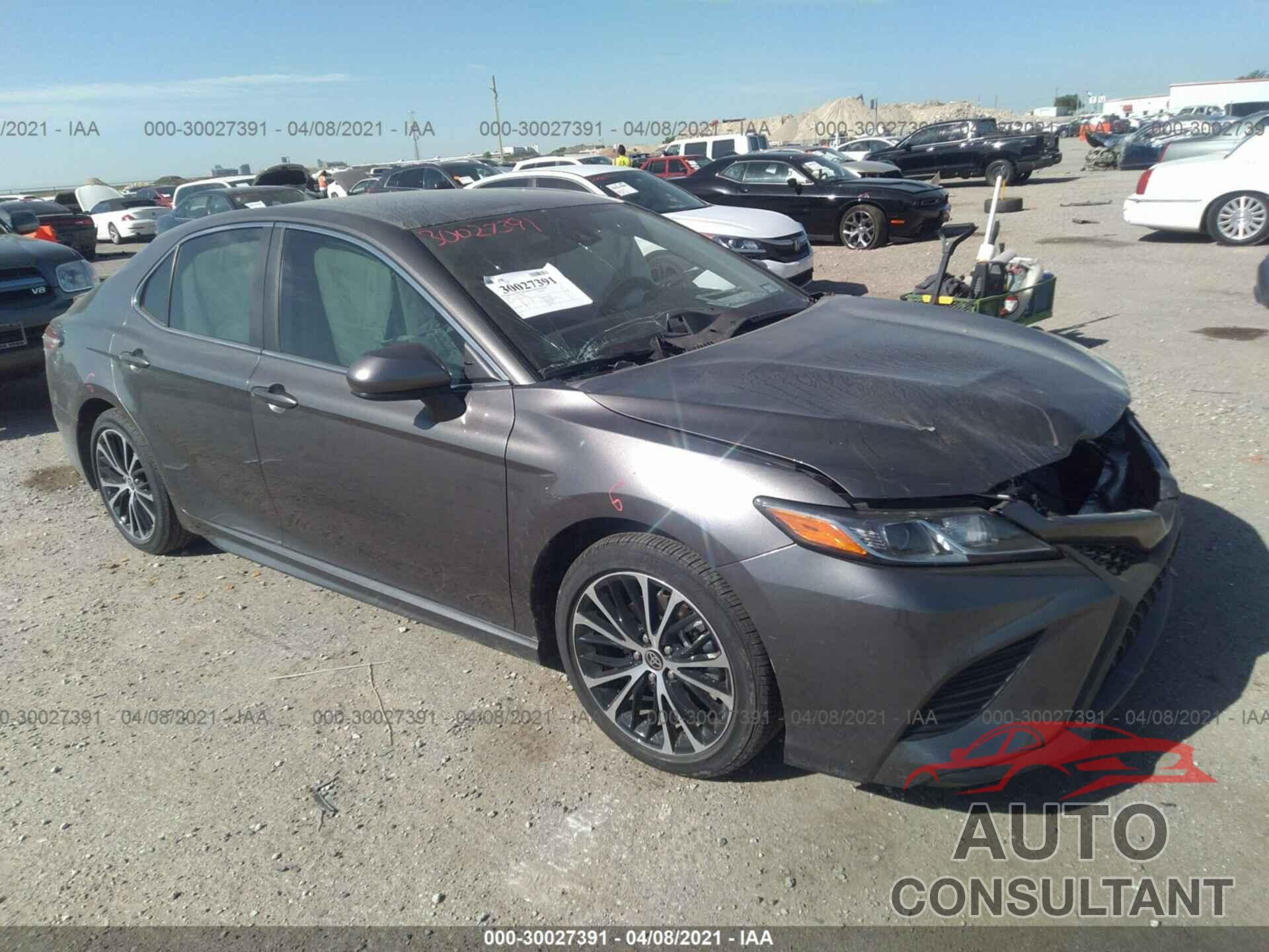 TOYOTA CAMRY 2020 - 4T1G11AK2LU504799