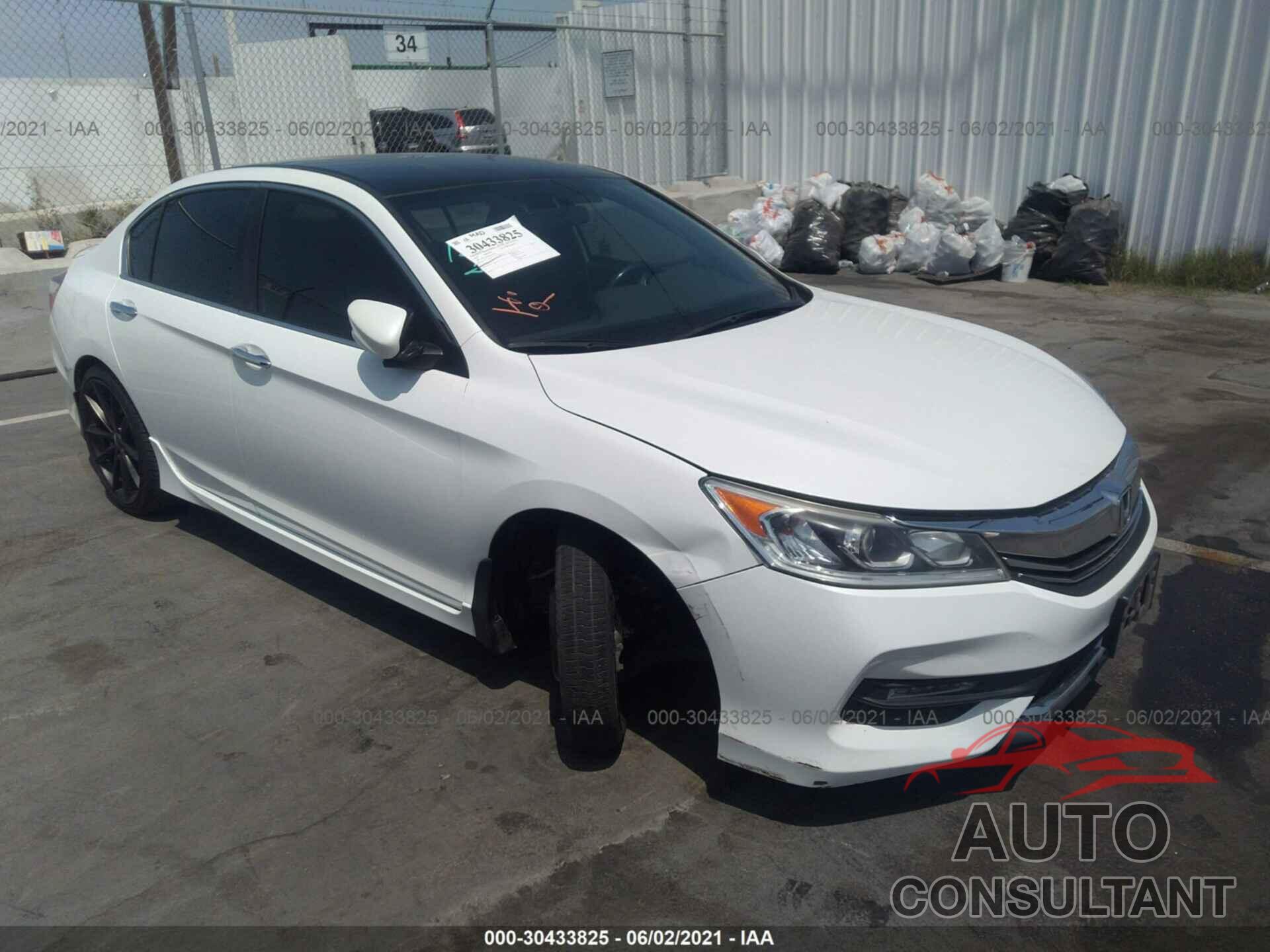 HONDA ACCORD SEDAN 2017 - 1HGCR2F56HA014817