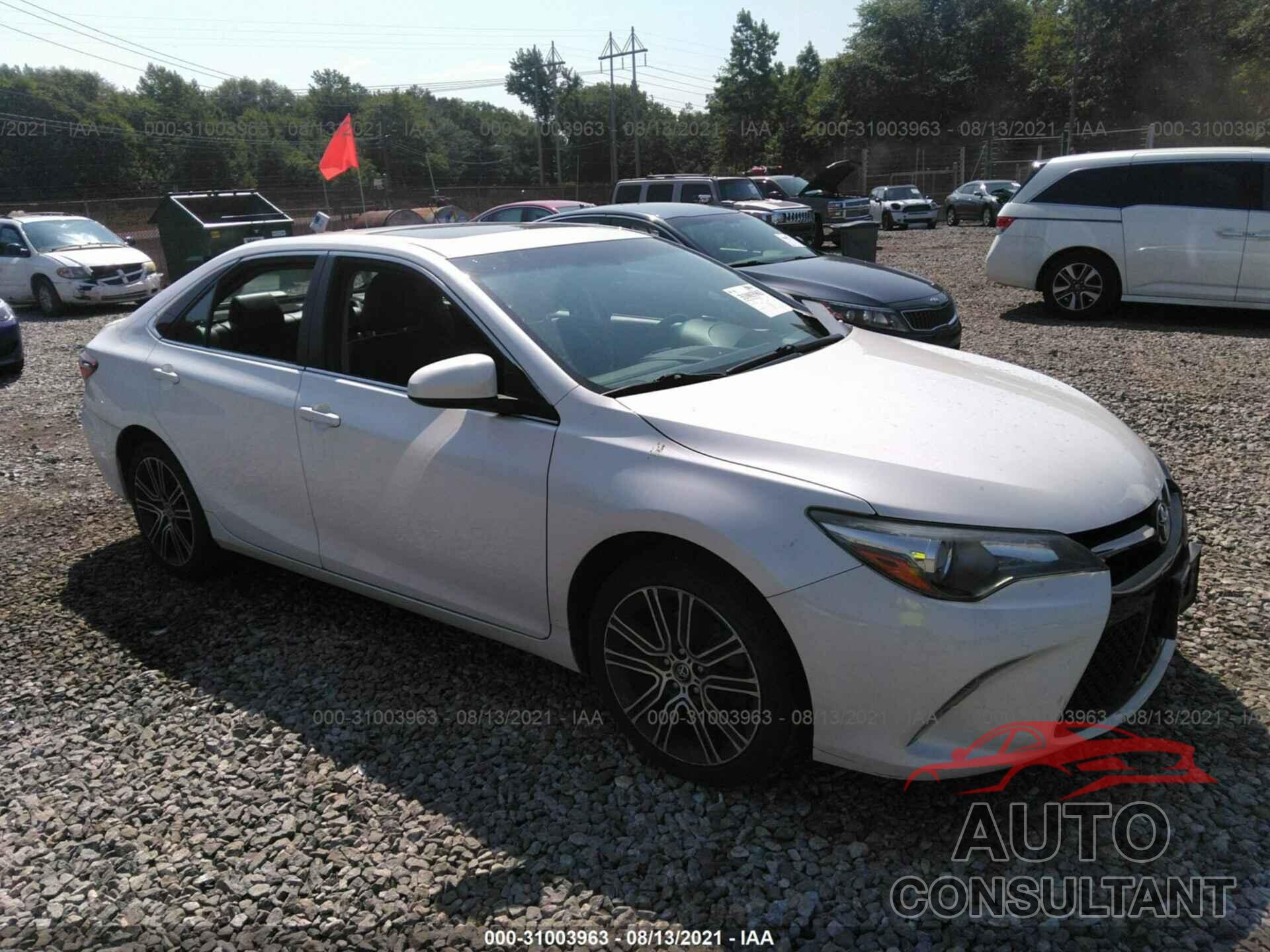 TOYOTA CAMRY 2016 - 4T1BF1FK8GU182535