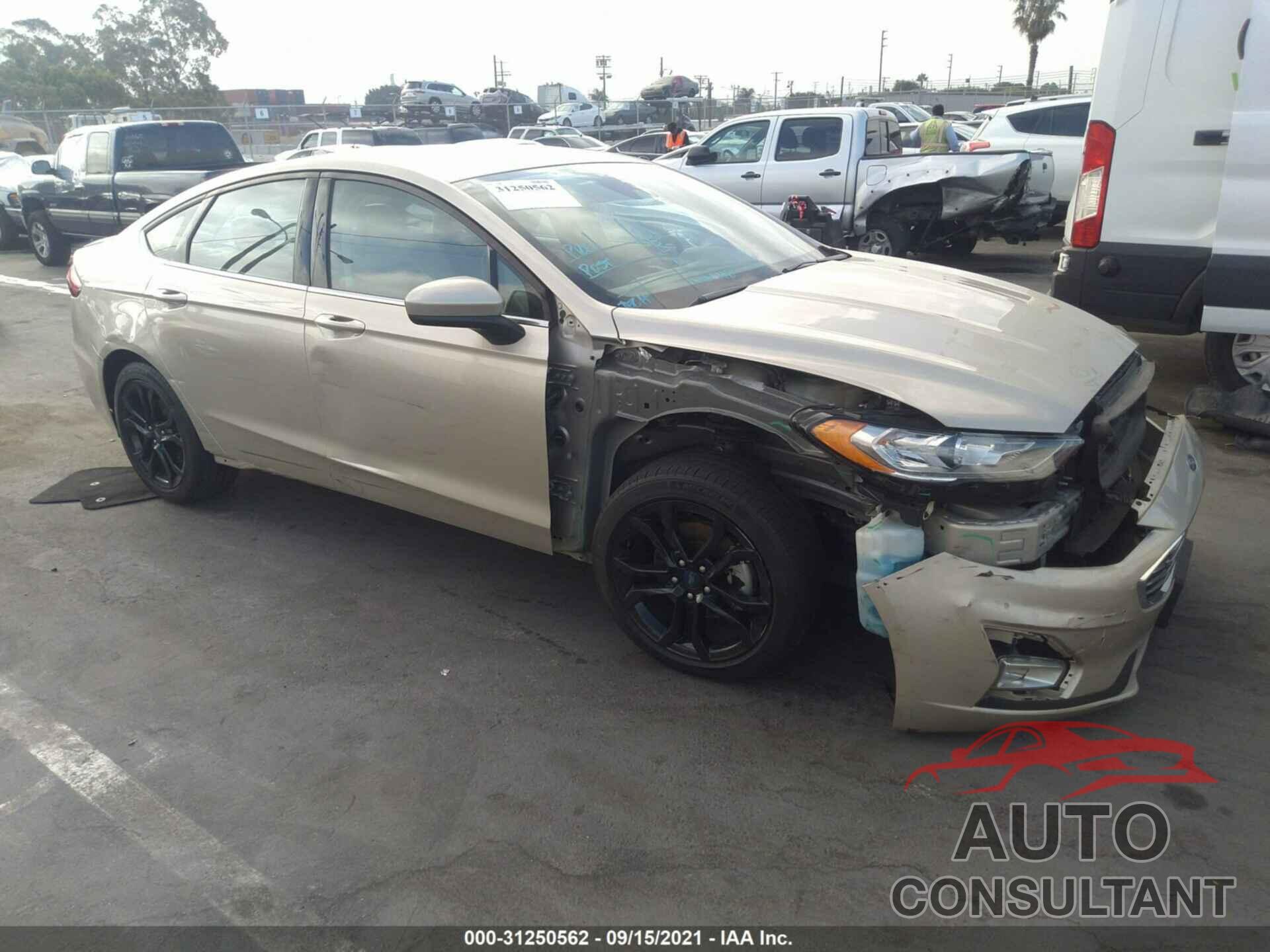 FORD FUSION 2019 - 3FA6P0HD2KR152089