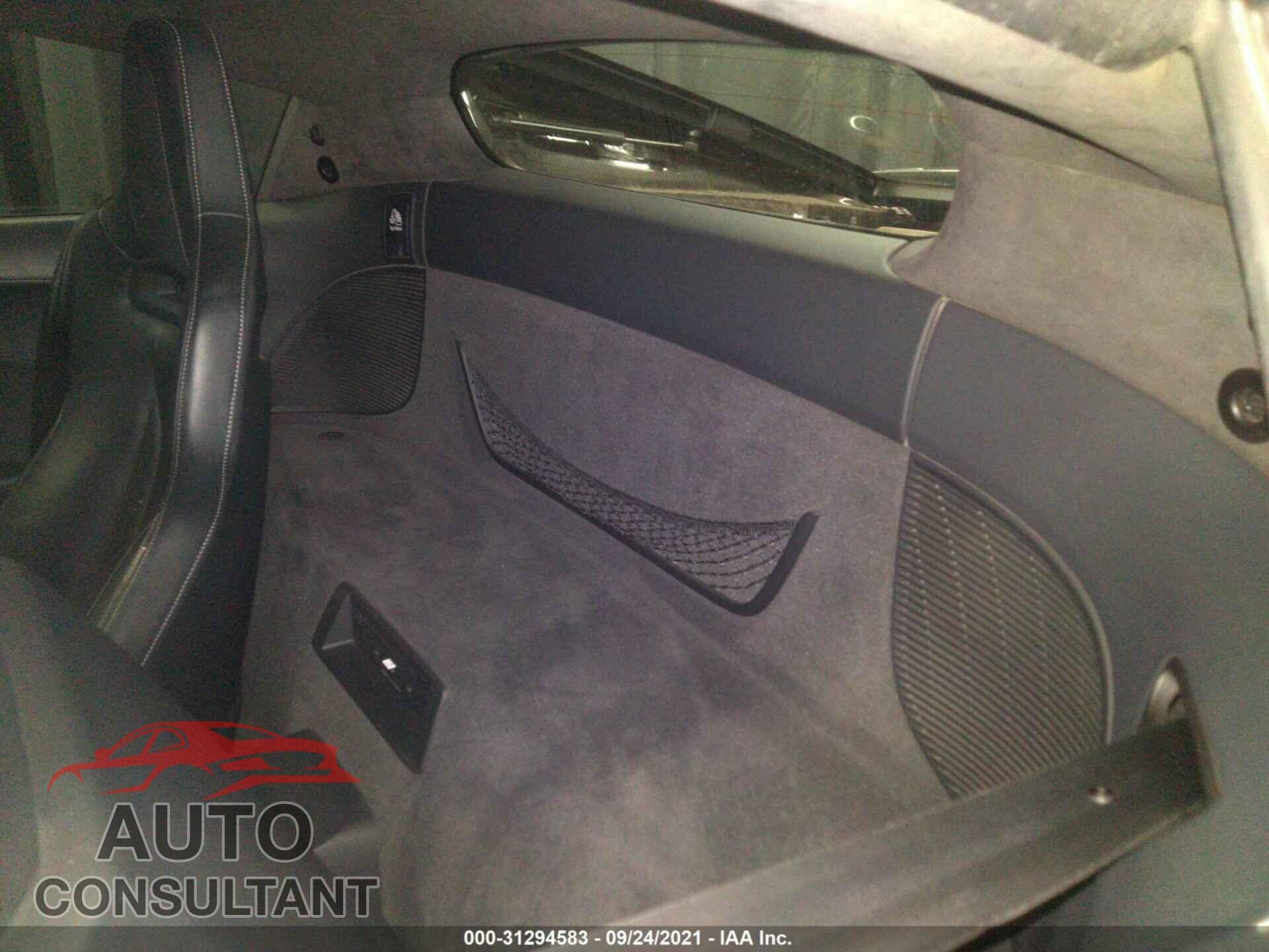 AUDI R8 2017 - WUAKBAFX7H7902017