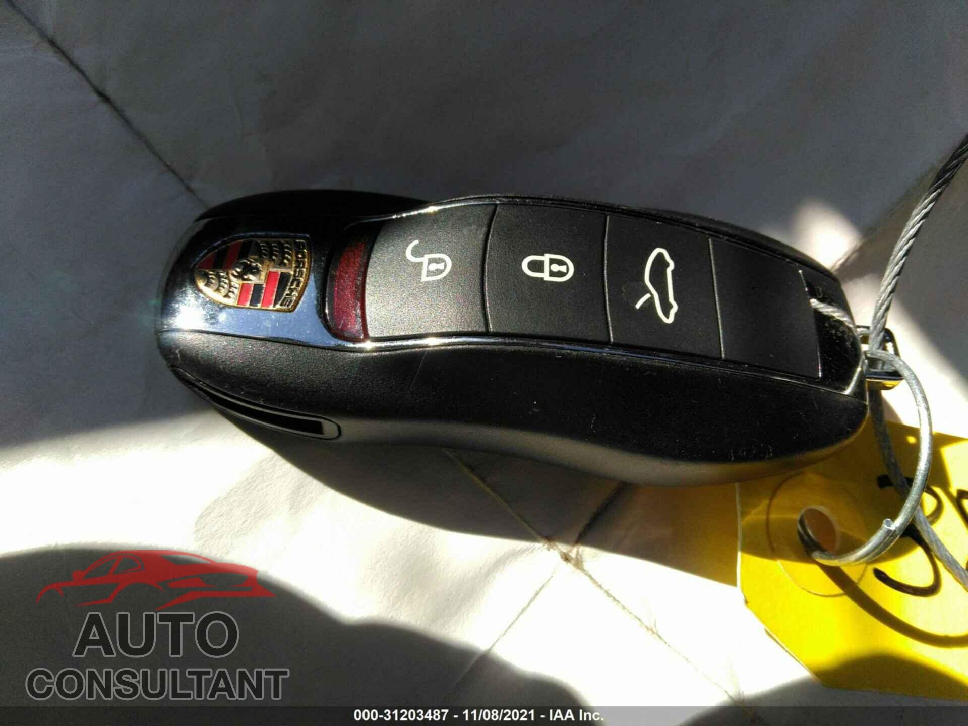 PORSCHE 911 2017 - WP0CA2A97HS141795