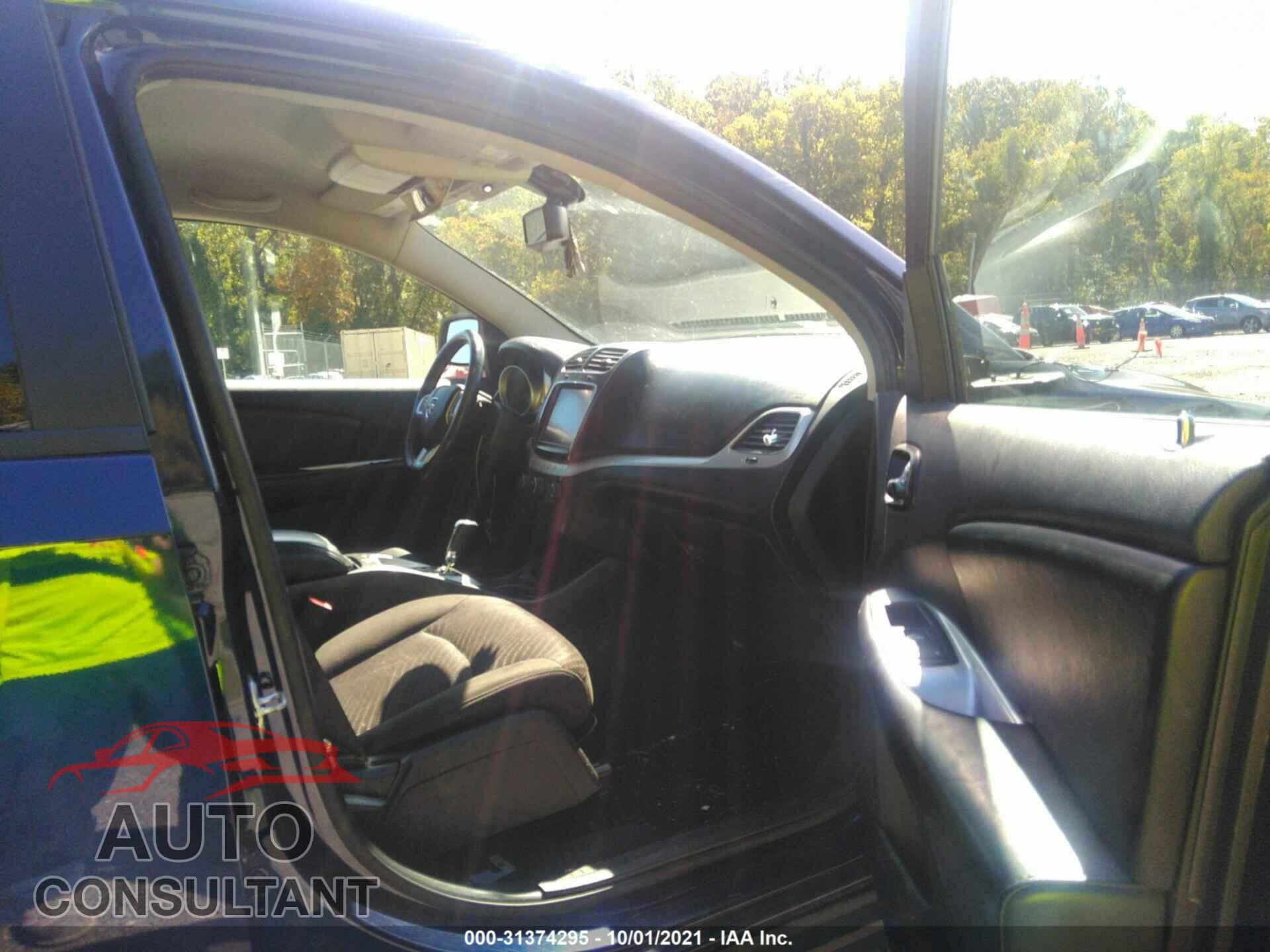 DODGE JOURNEY 2017 - 3C4PDCBG8HT677052