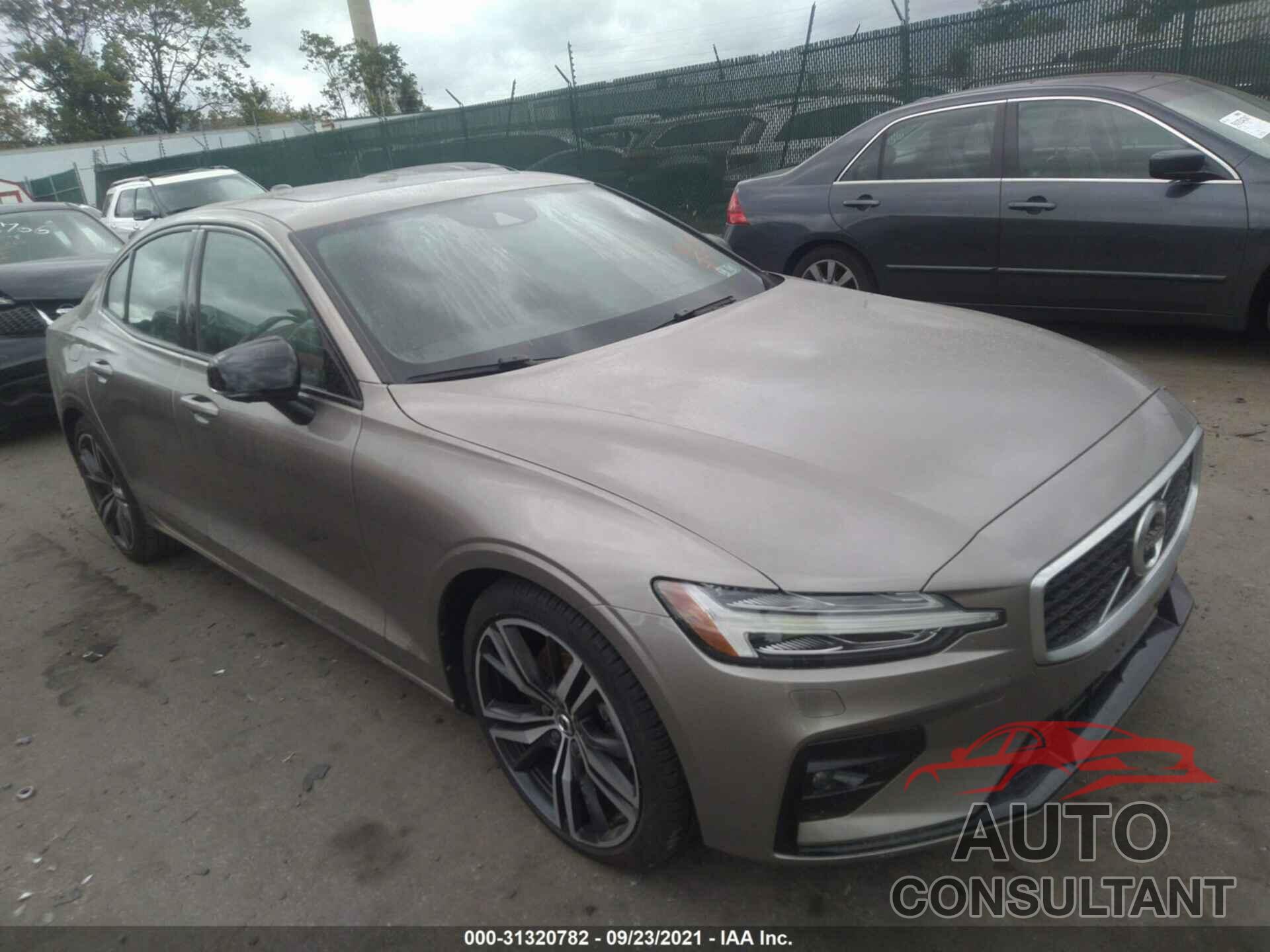 VOLVO S60 2019 - 7JR102FM4KG003621