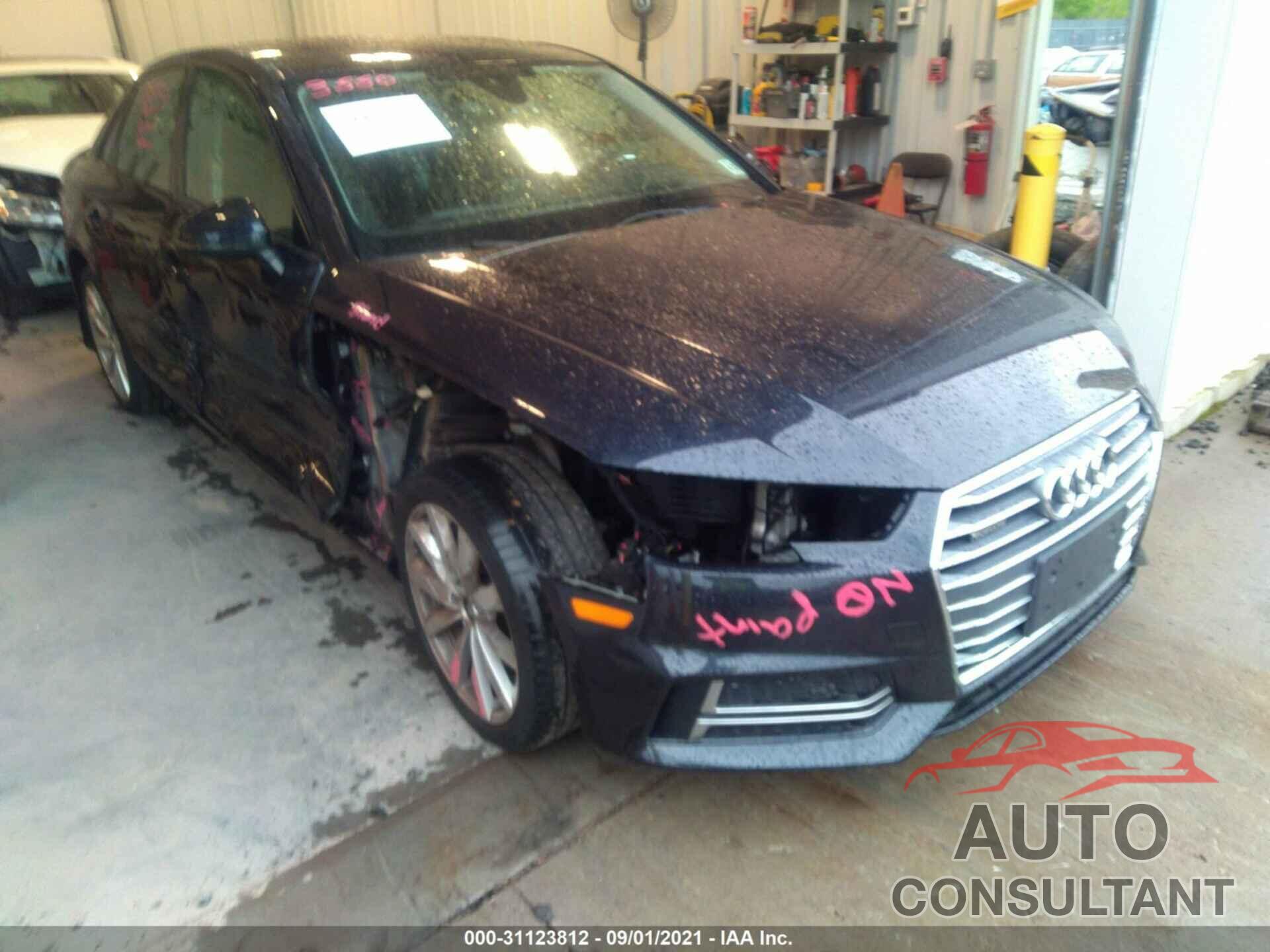 AUDI A4 2018 - WAUDNAF48JA043478