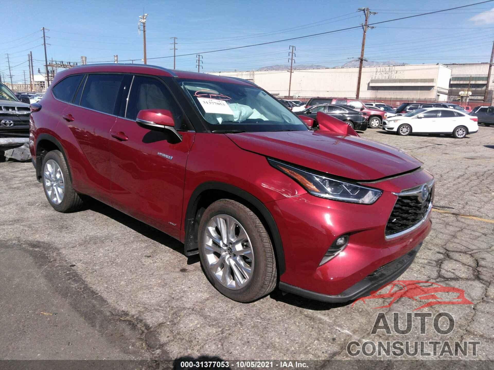 TOYOTA HIGHLANDER 2021 - 5TDXBRCH4MS519988
