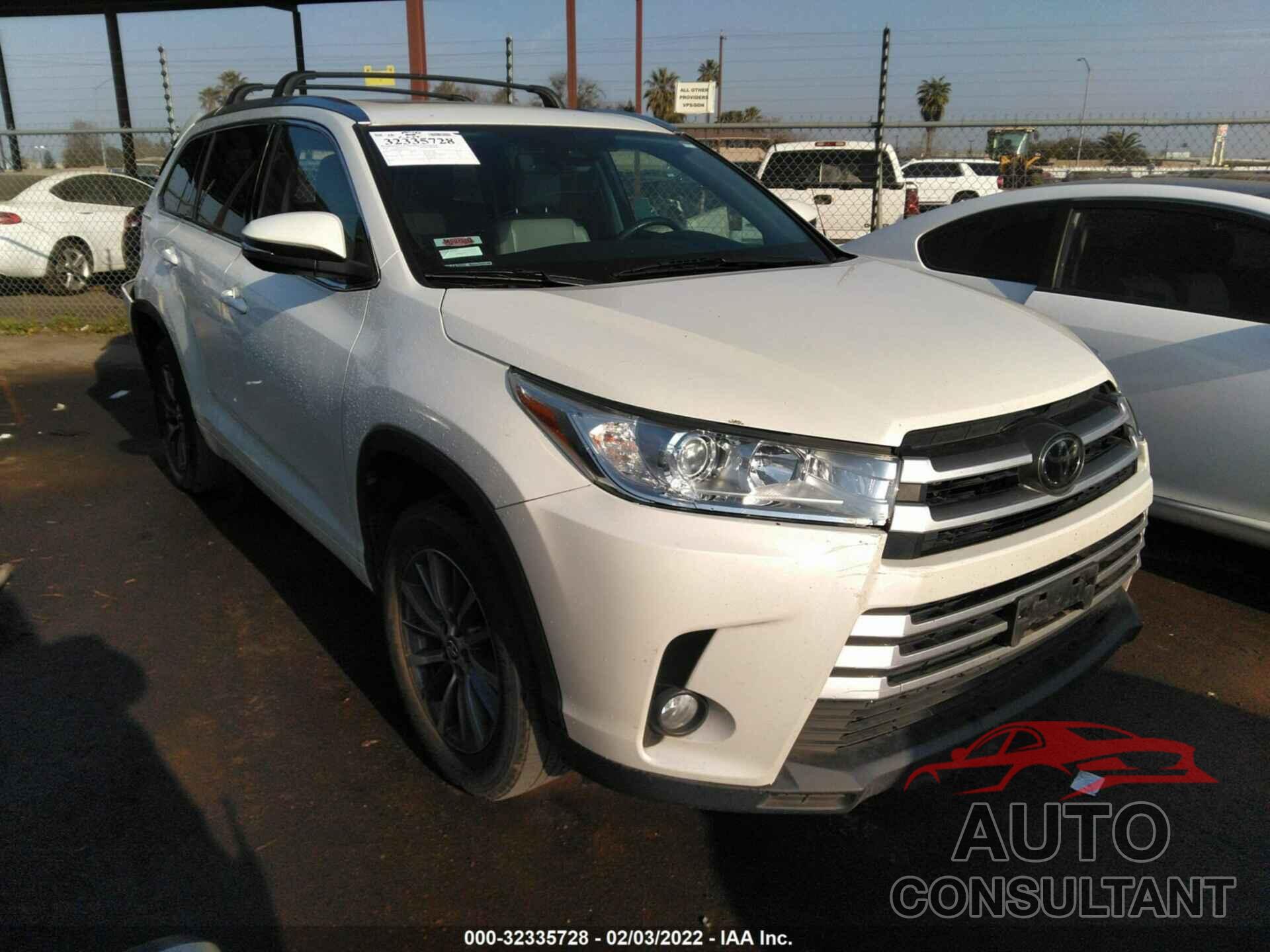 TOYOTA HIGHLANDER 2018 - 5TDKZRFH4JS539302