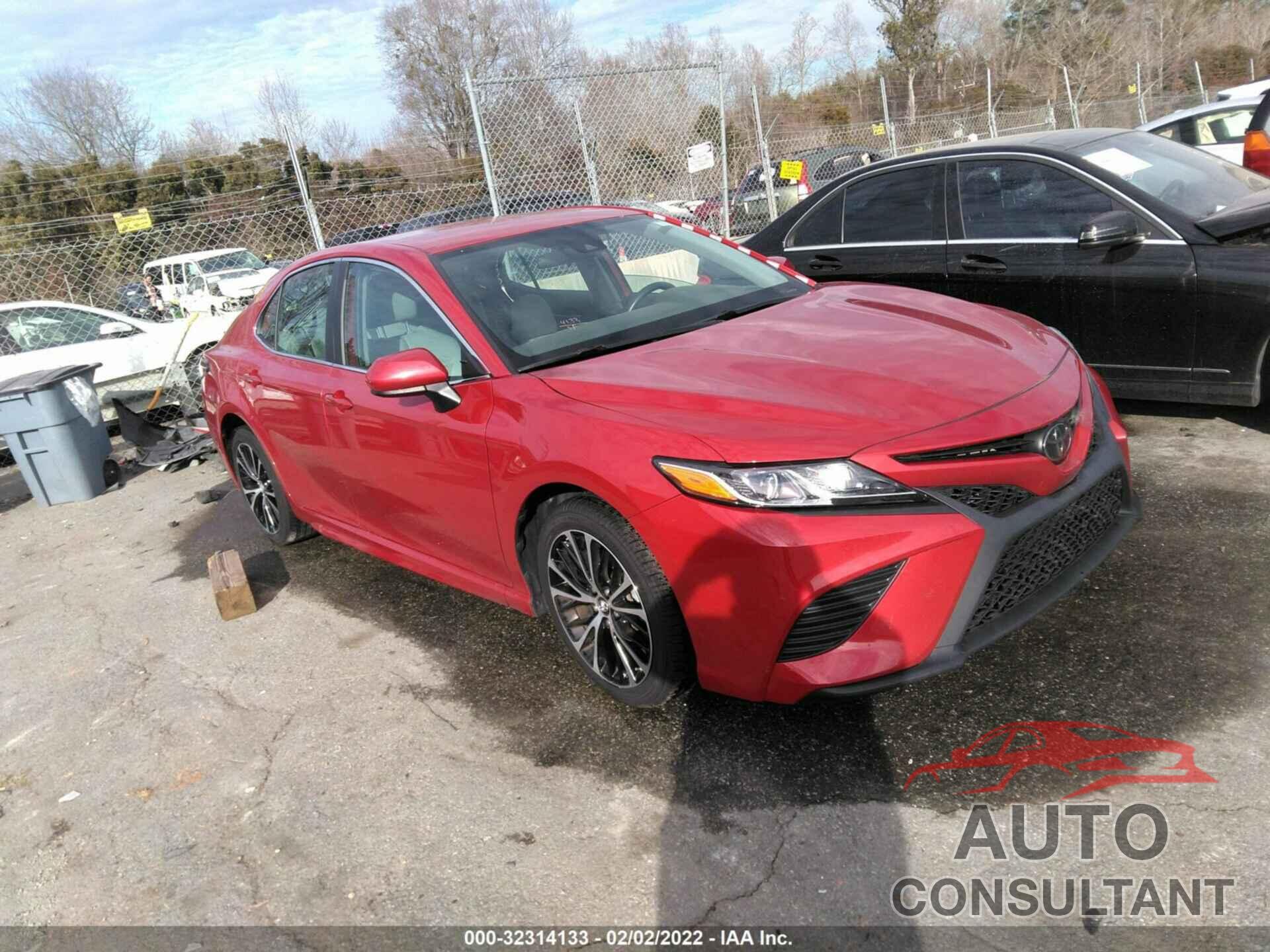 TOYOTA CAMRY 2019 - 4T1B11HK2KU280562